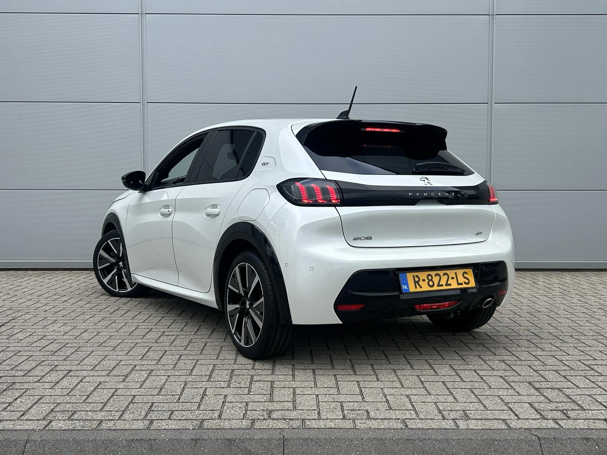 Peugeot-208-image-3