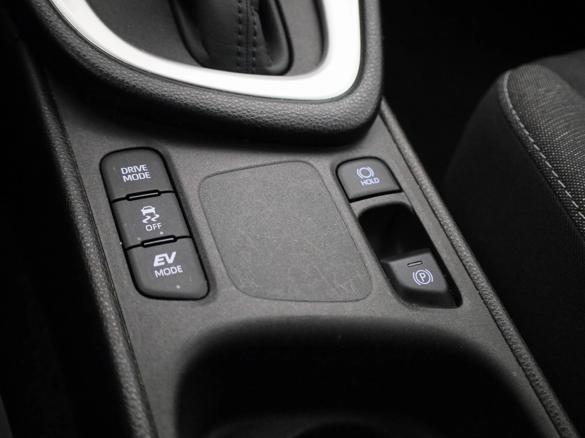 Toyota-Yaris-image-22