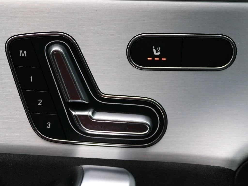 Mercedes-Benz CLA 250 e Business Solution AMG