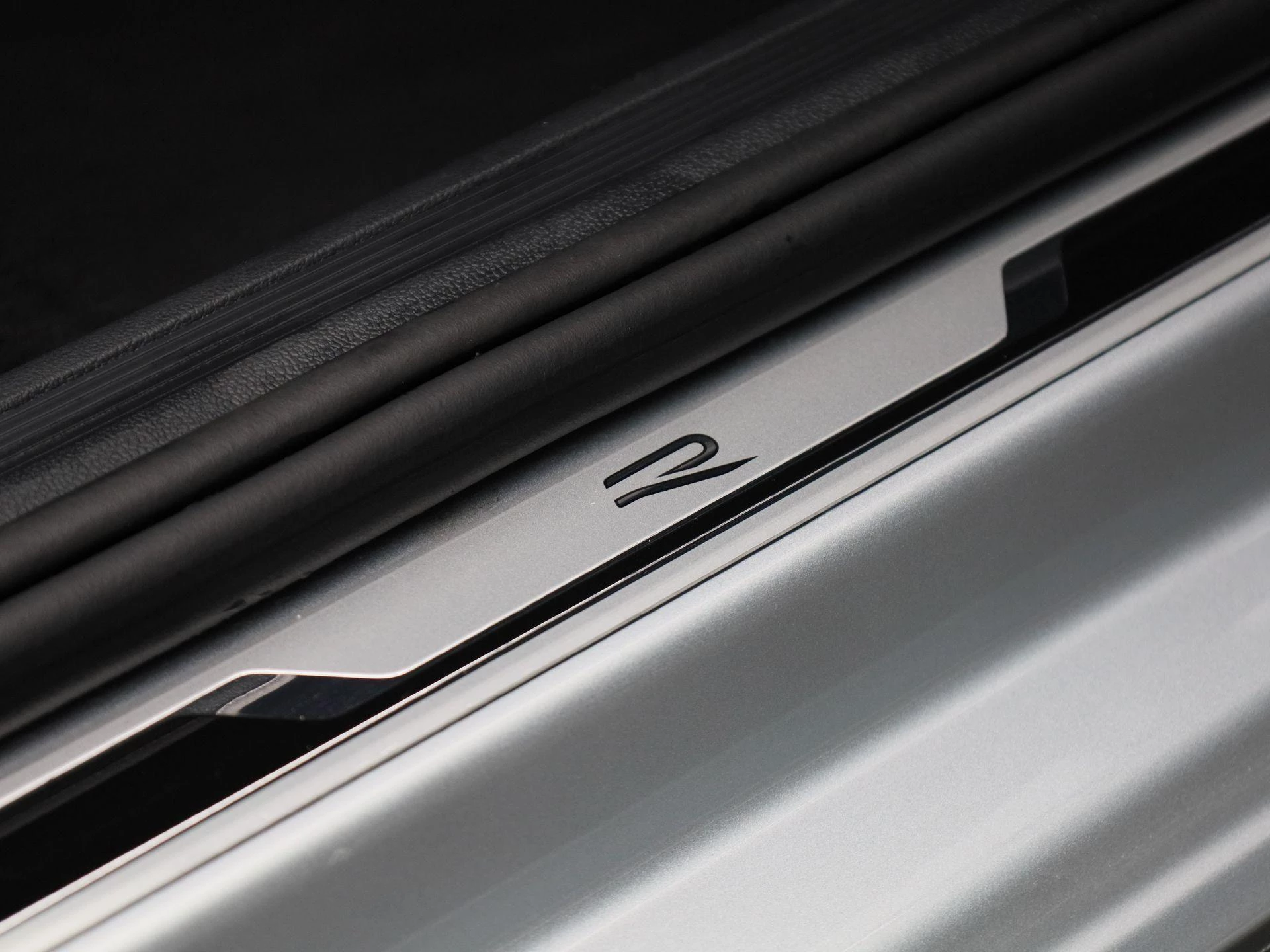 Volkswagen-Polo-image-30