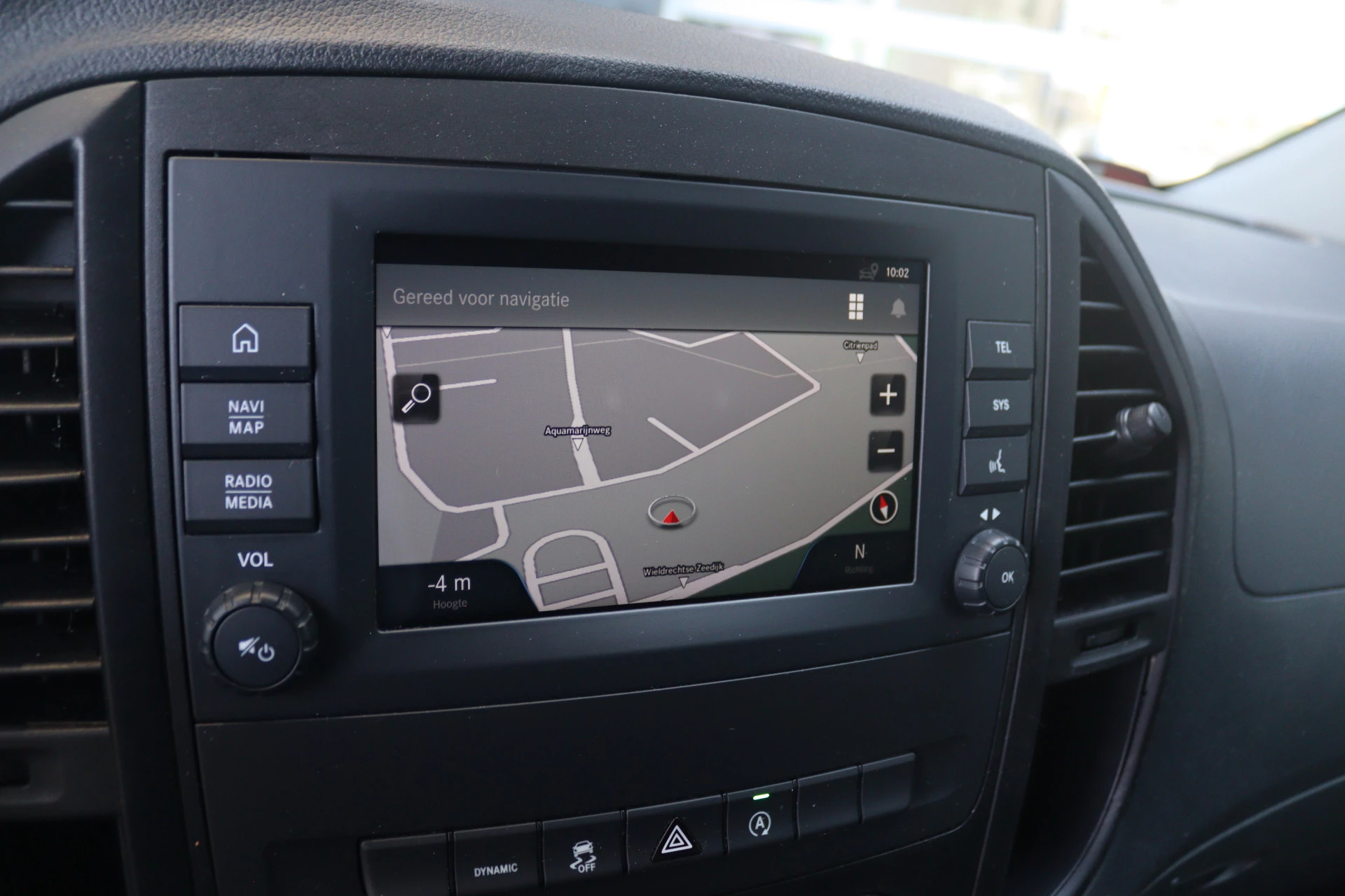 Mercedes-Benz-Vito-image-6