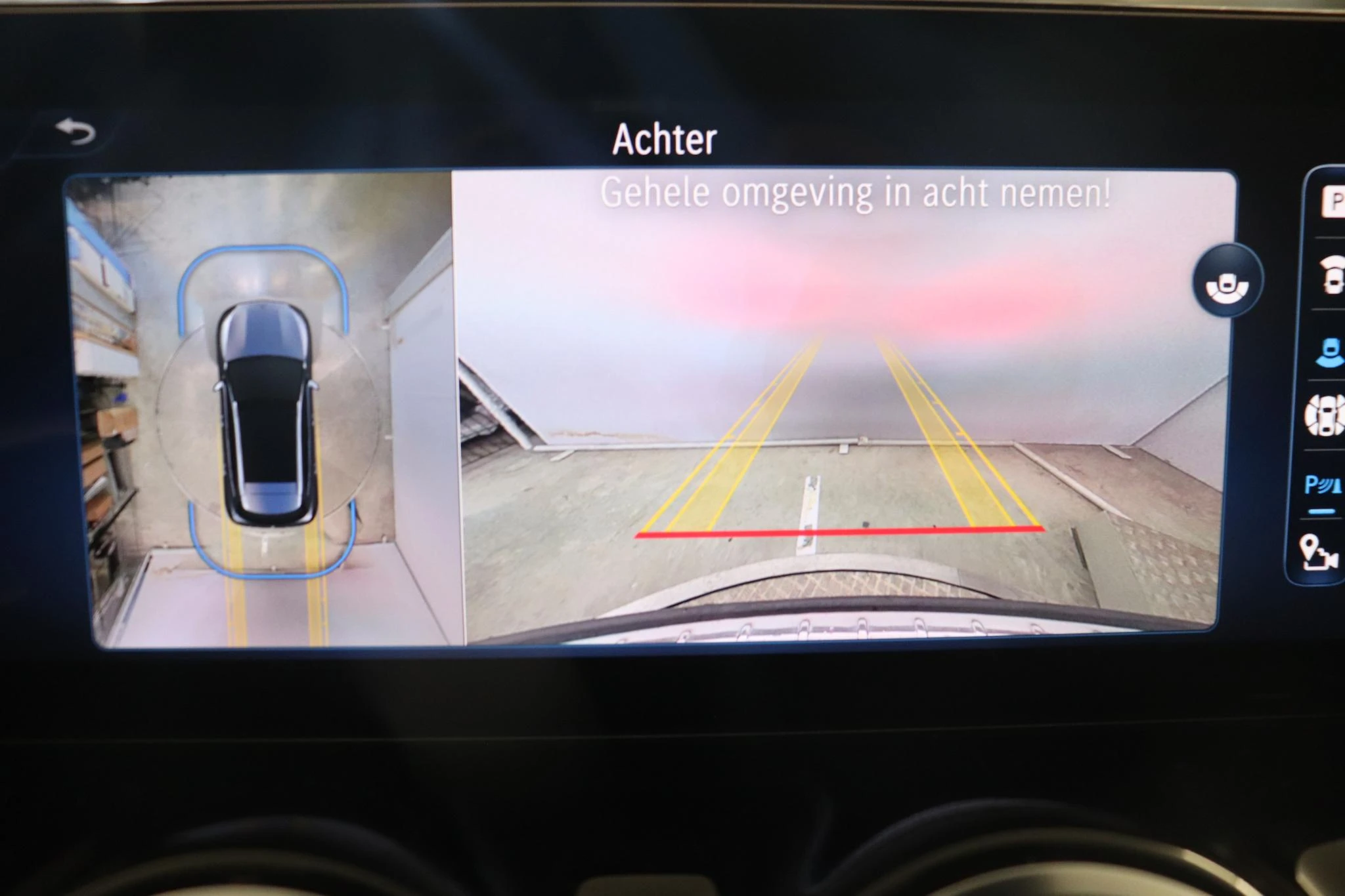 Mercedes-Benz-GLA-image-12