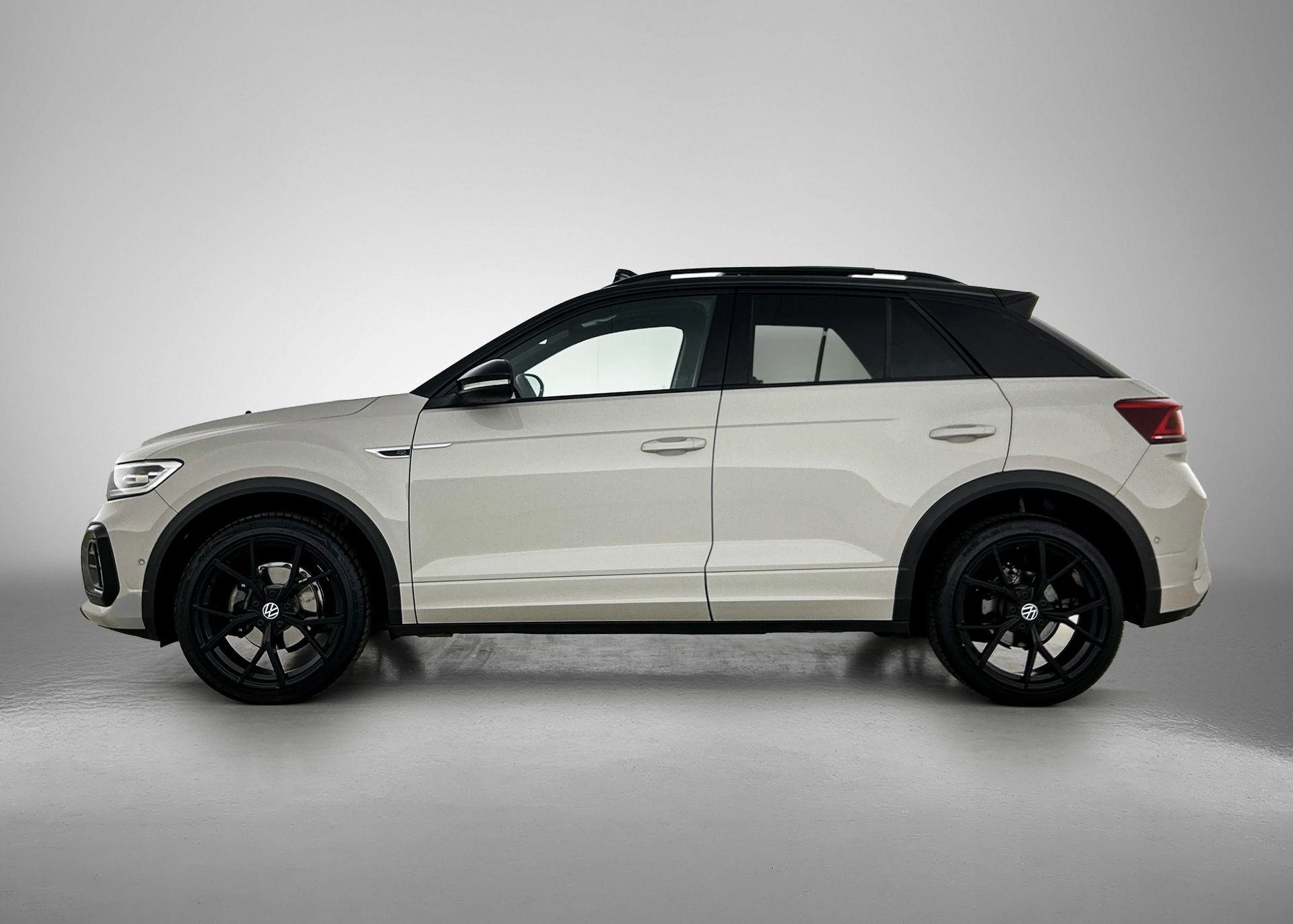 Volkswagen-T-Roc-image-1