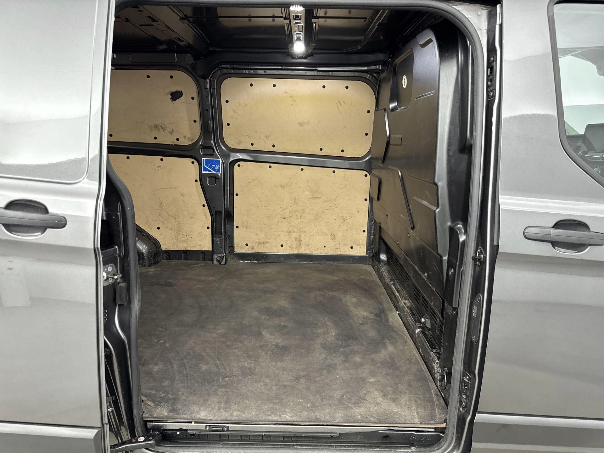 Ford-Transit Custom-image-27