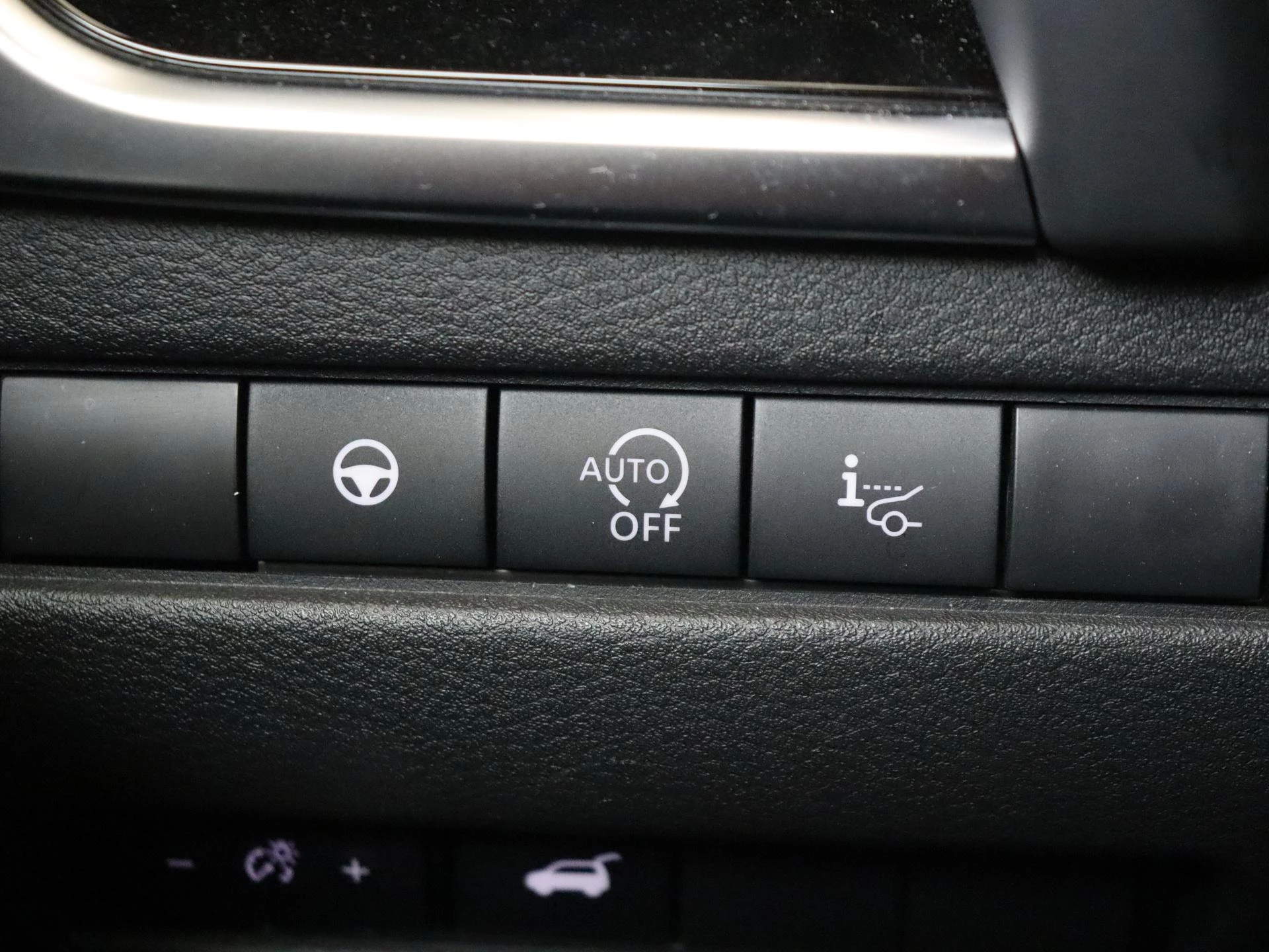 Nissan-QASHQAI-image-24