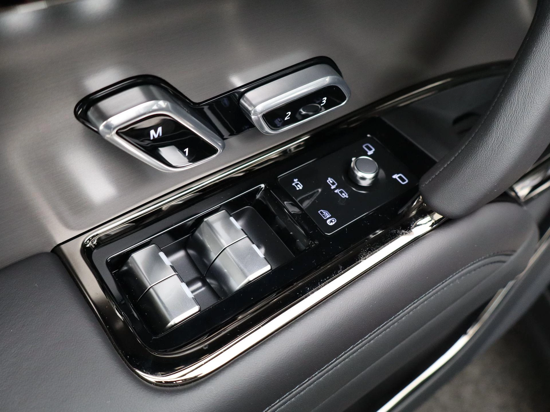 Land Rover-Range Rover Sport-image-30