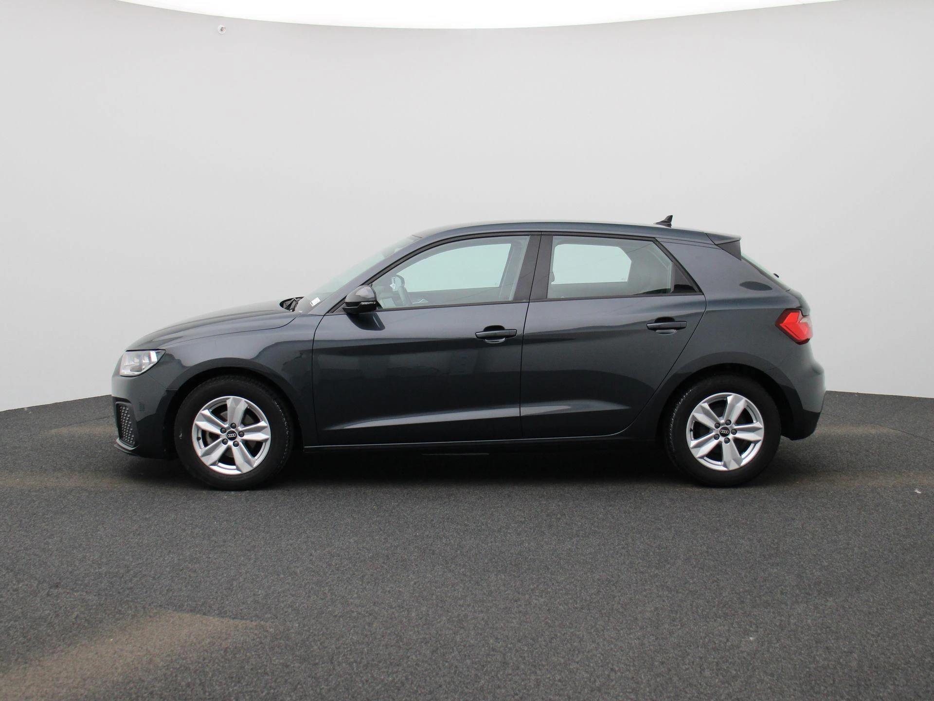 Audi-A1 Sportback-image-3