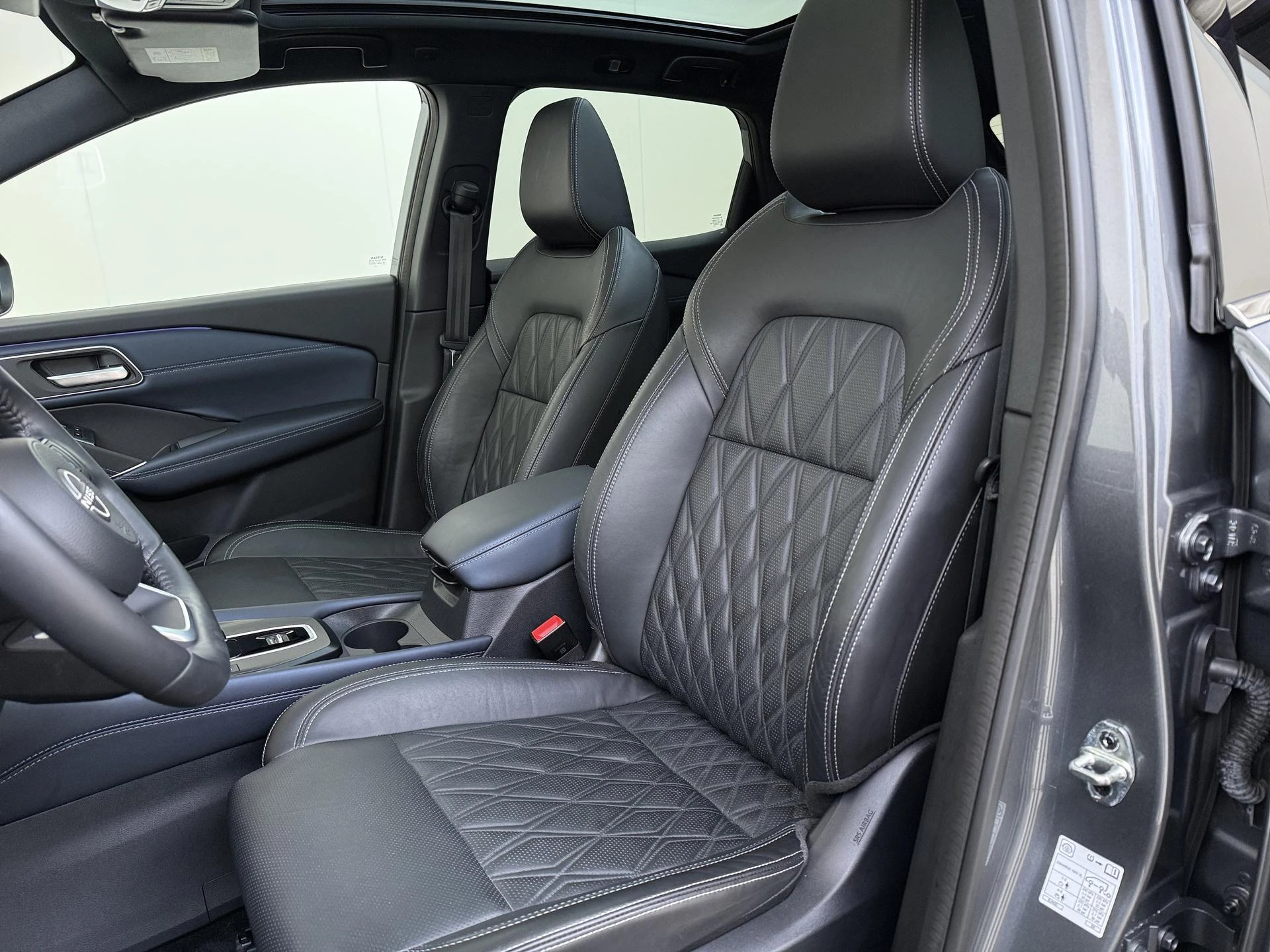 Nissan-QASHQAI-image-14