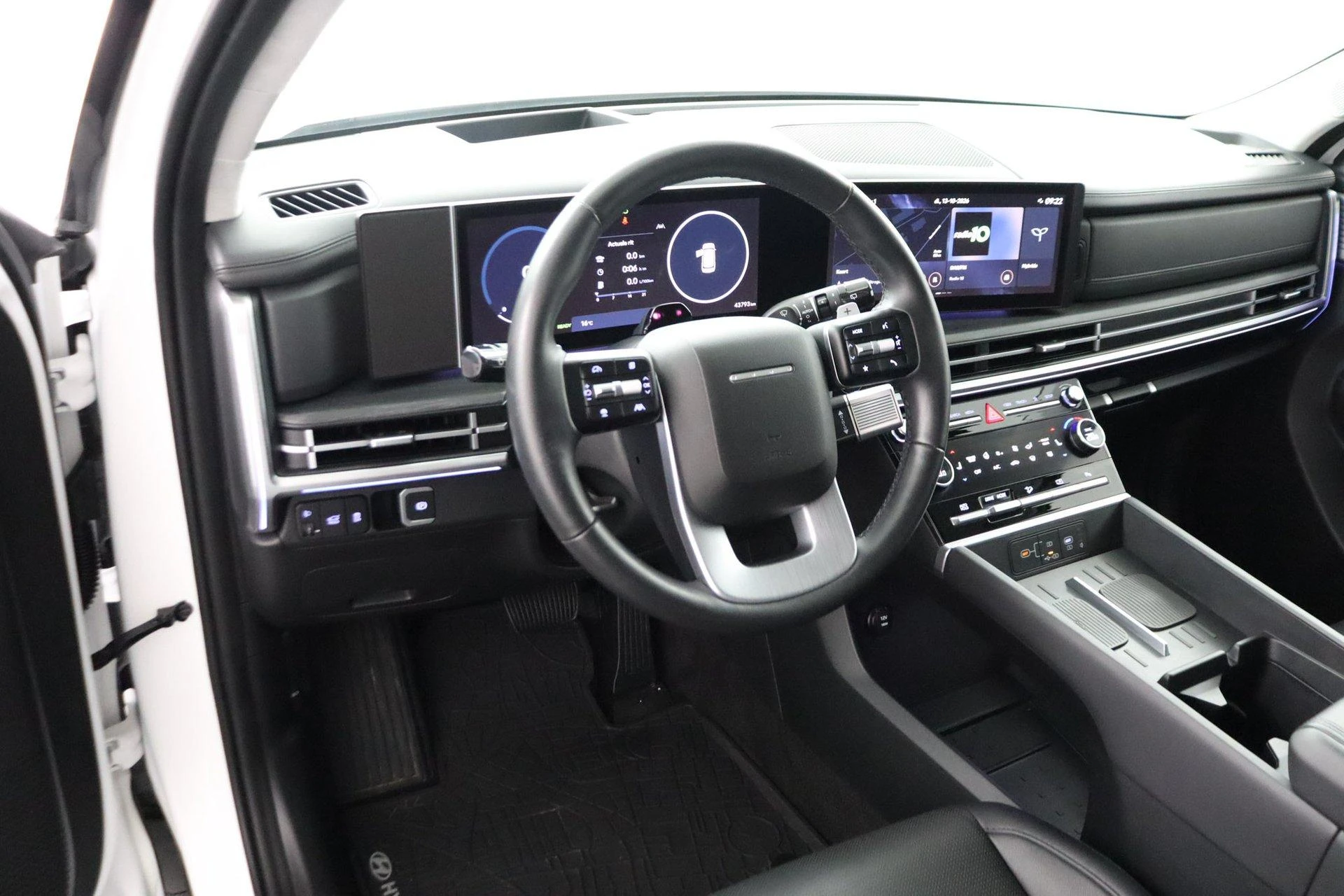 Hyundai-Santa Fe-image-66