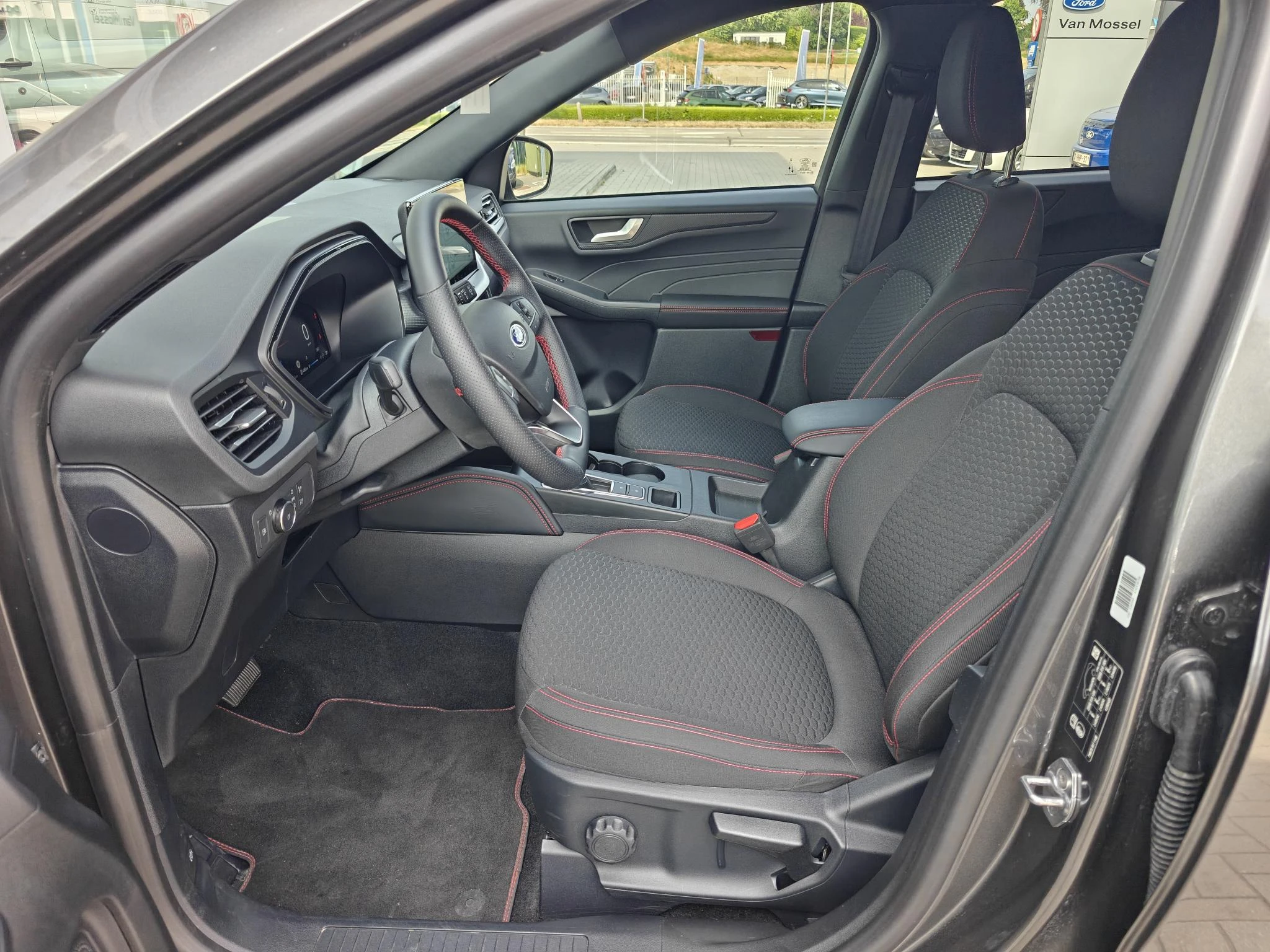 Ford-Kuga-image-8