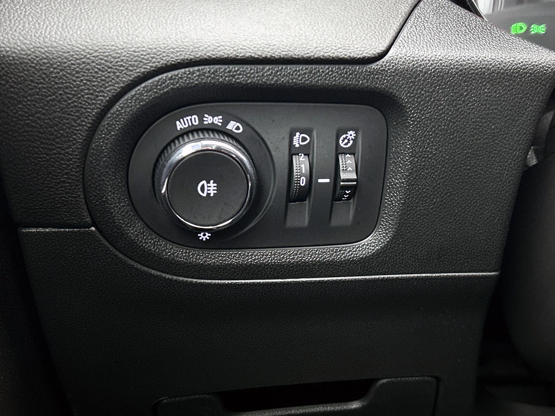 Opel-Grandland X-image-17