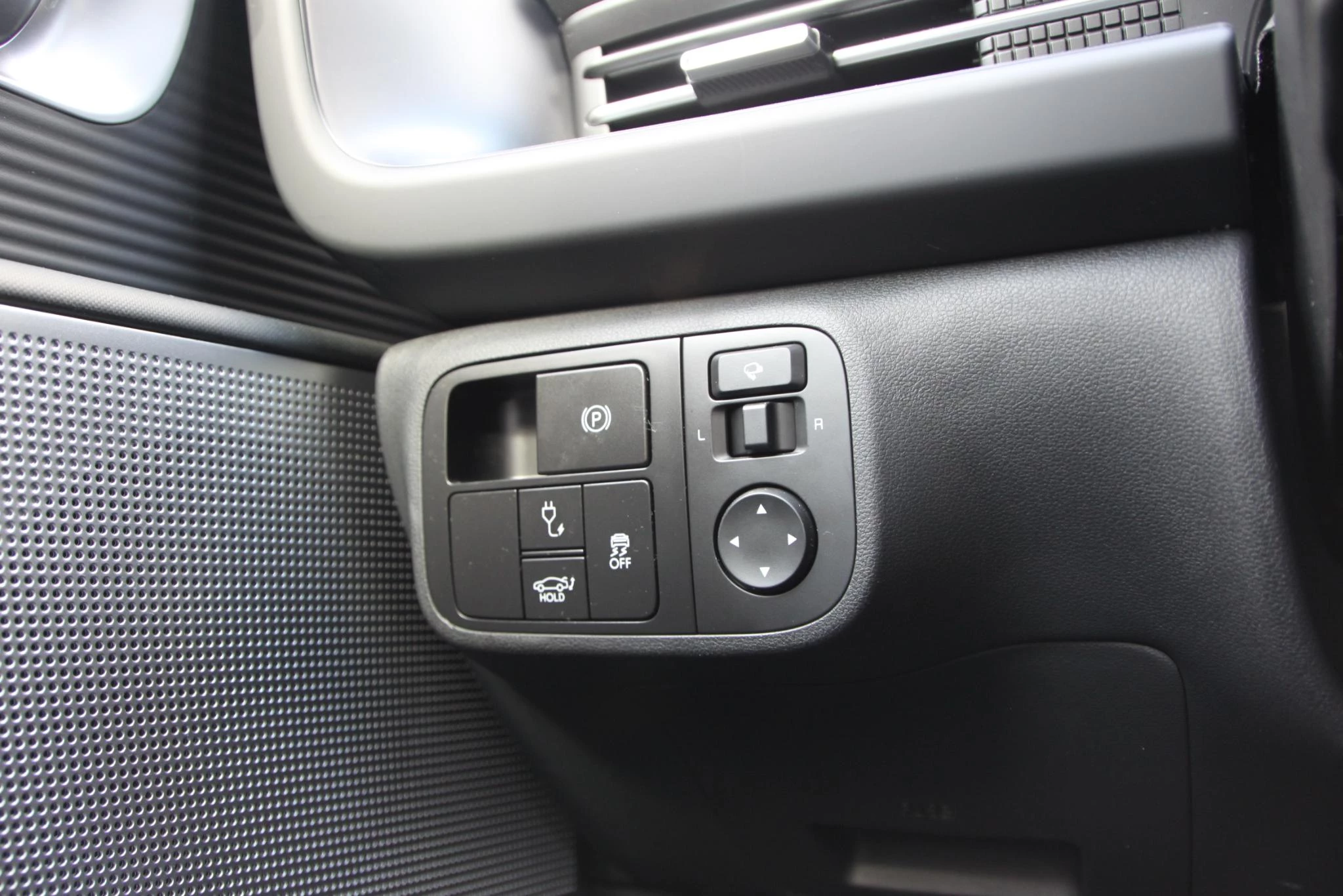 Hyundai IONIQ 6 Core Plus 77kWh