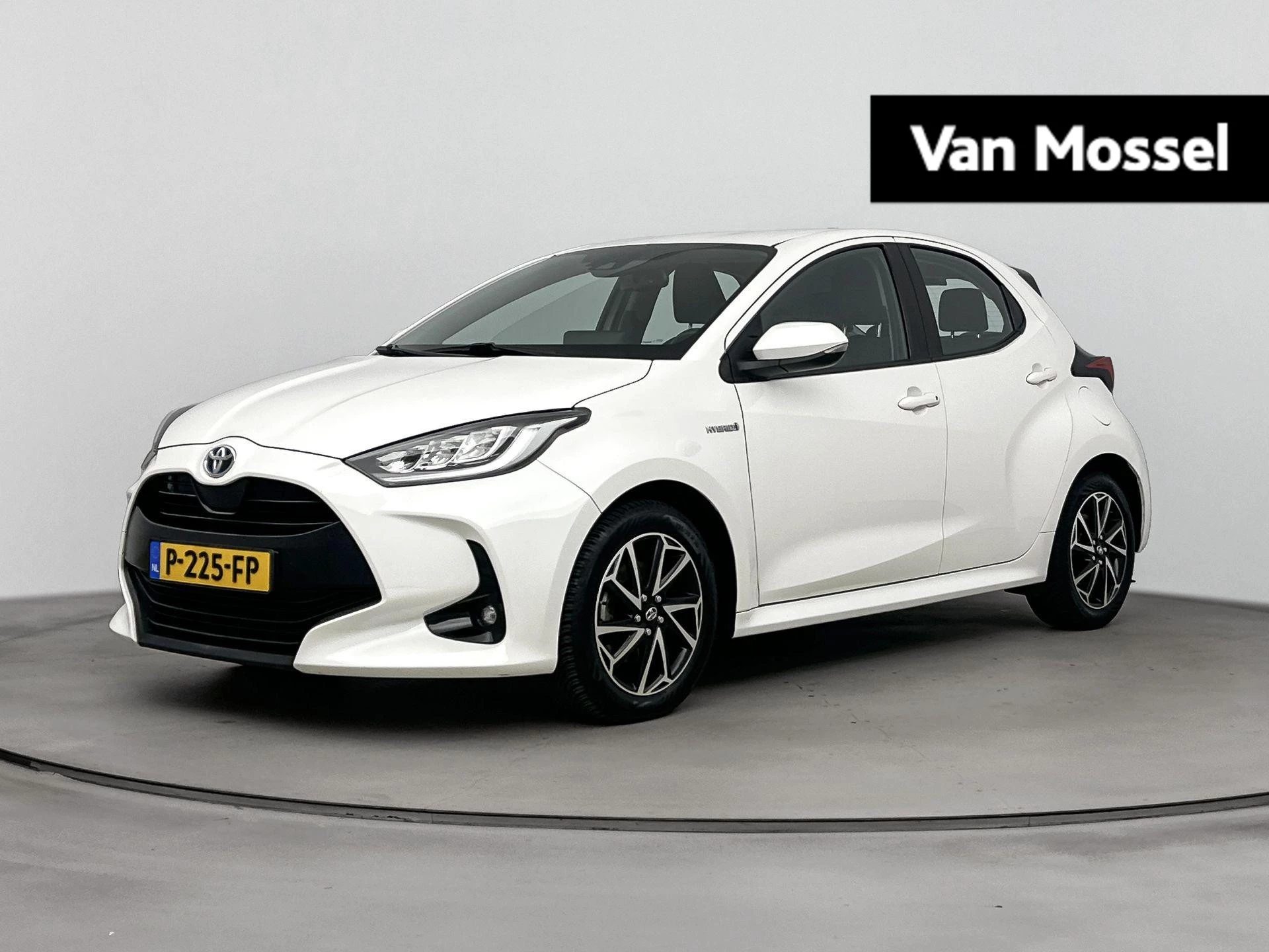 Toyota-Yaris-image-0