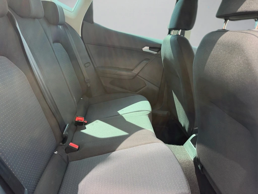 SEAT-Arona-image-10