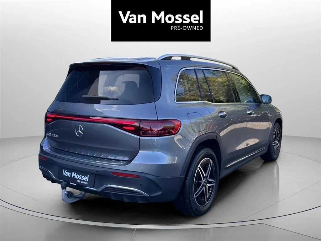 Mercedes-Benz-EQB-image-4