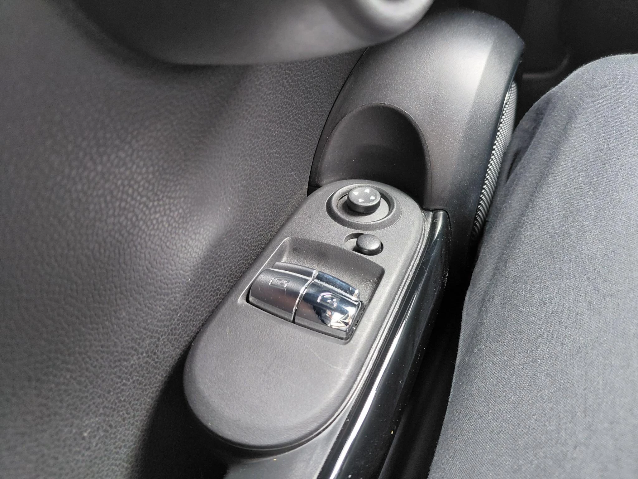MINI-Electric-image-13