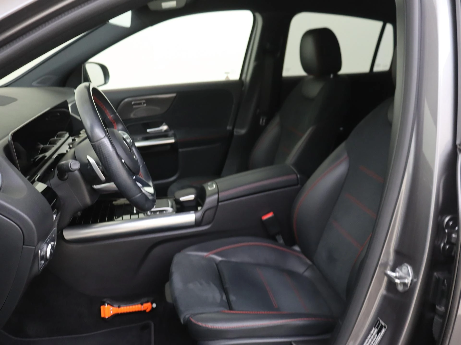 Mercedes-Benz-GLA-image-10