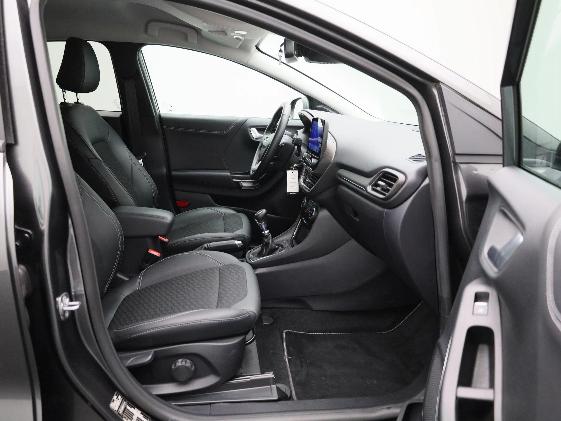 Ford-Puma-image-32