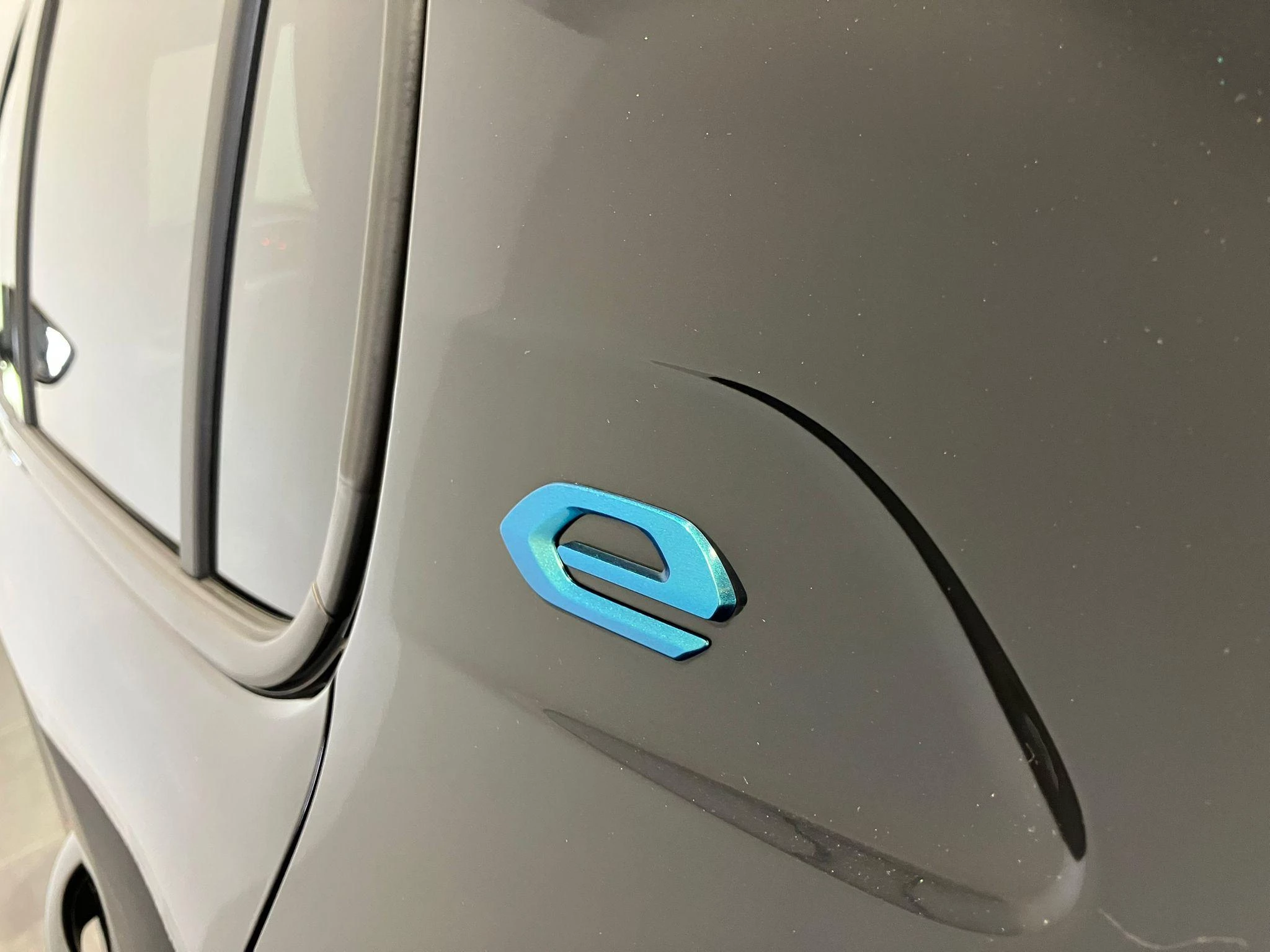 Peugeot-e-208-image-13