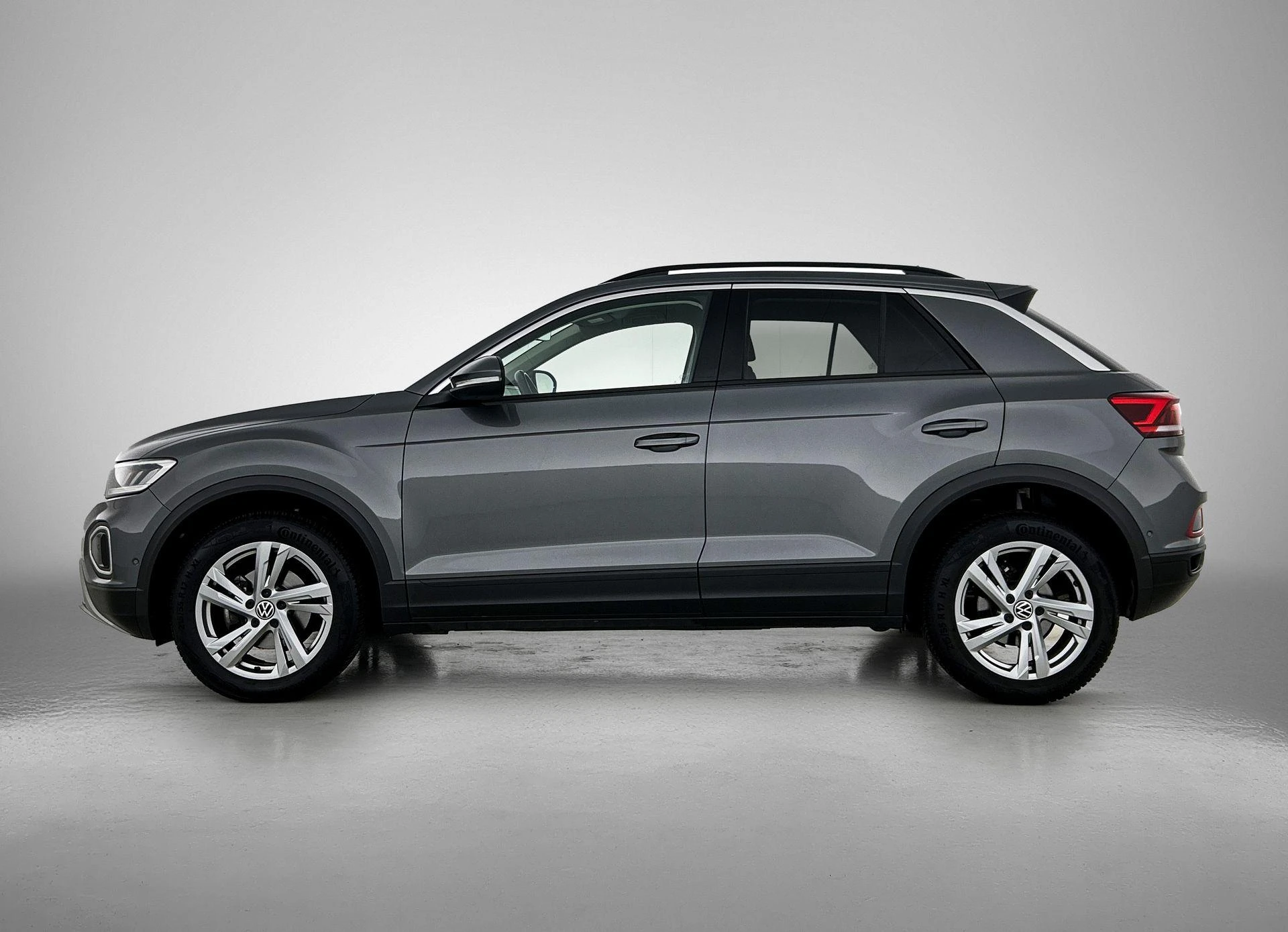 Volkswagen-T-Roc-image-1