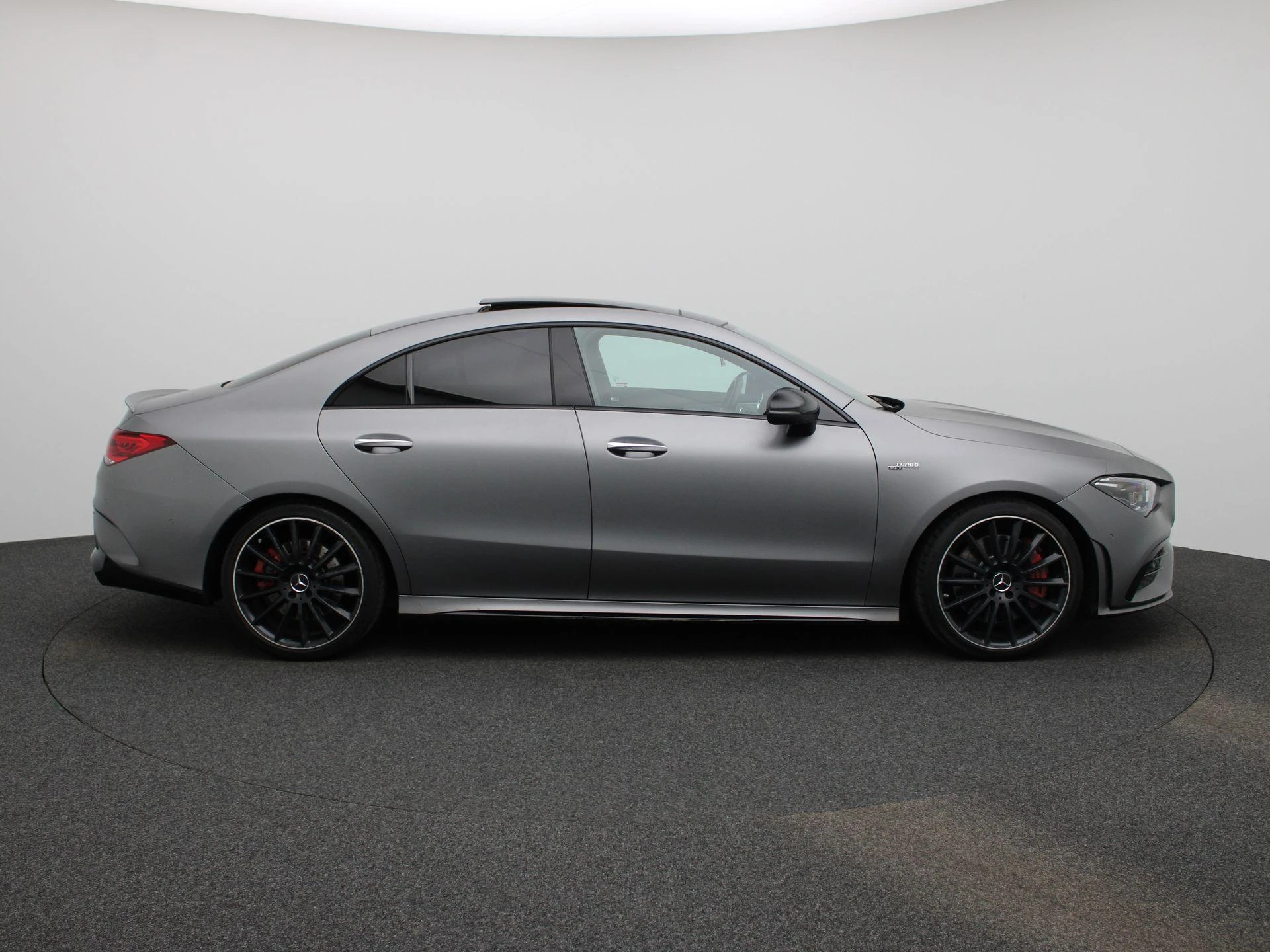 Mercedes-Benz-CLA-image-5