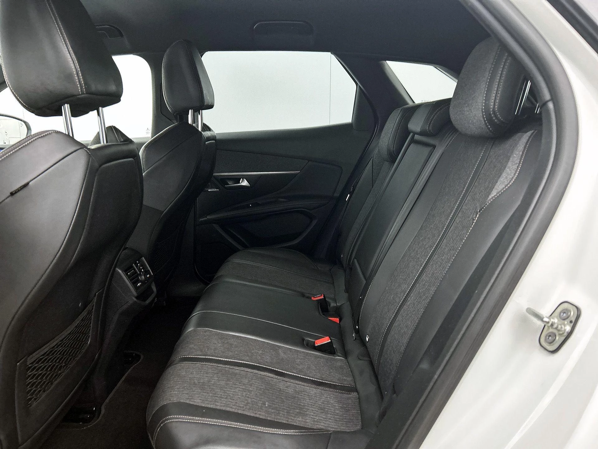 Peugeot-3008-image-25