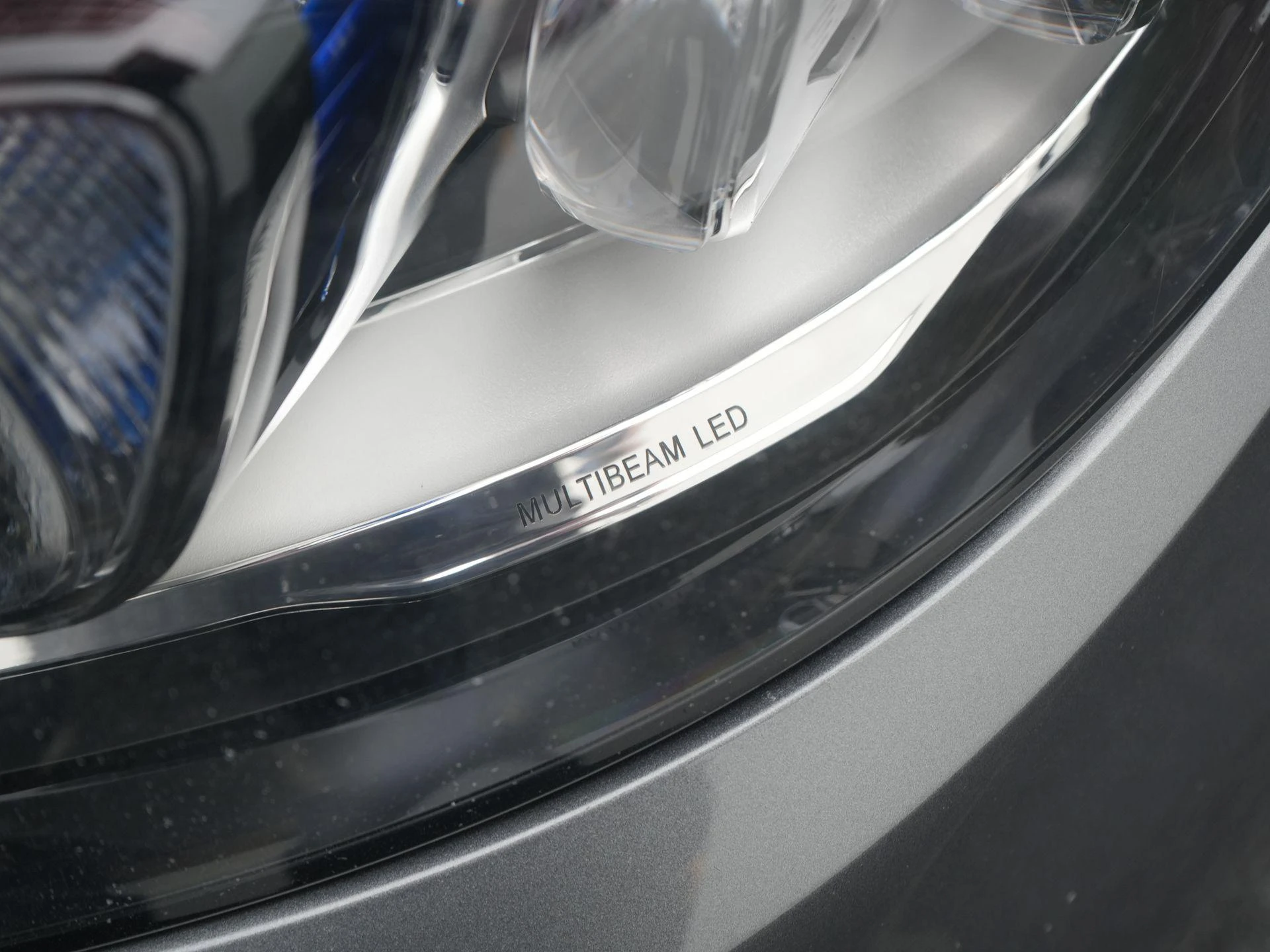 Mercedes-Benz-C-Klasse-image-36