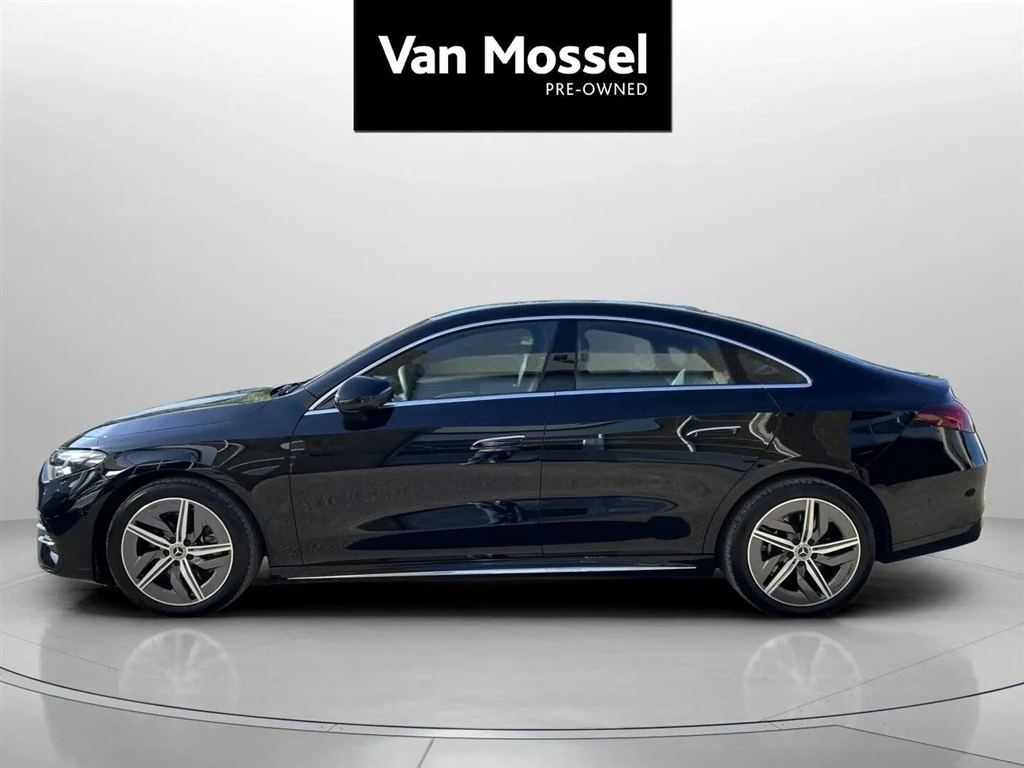 Mercedes-Benz-CLA-image-7