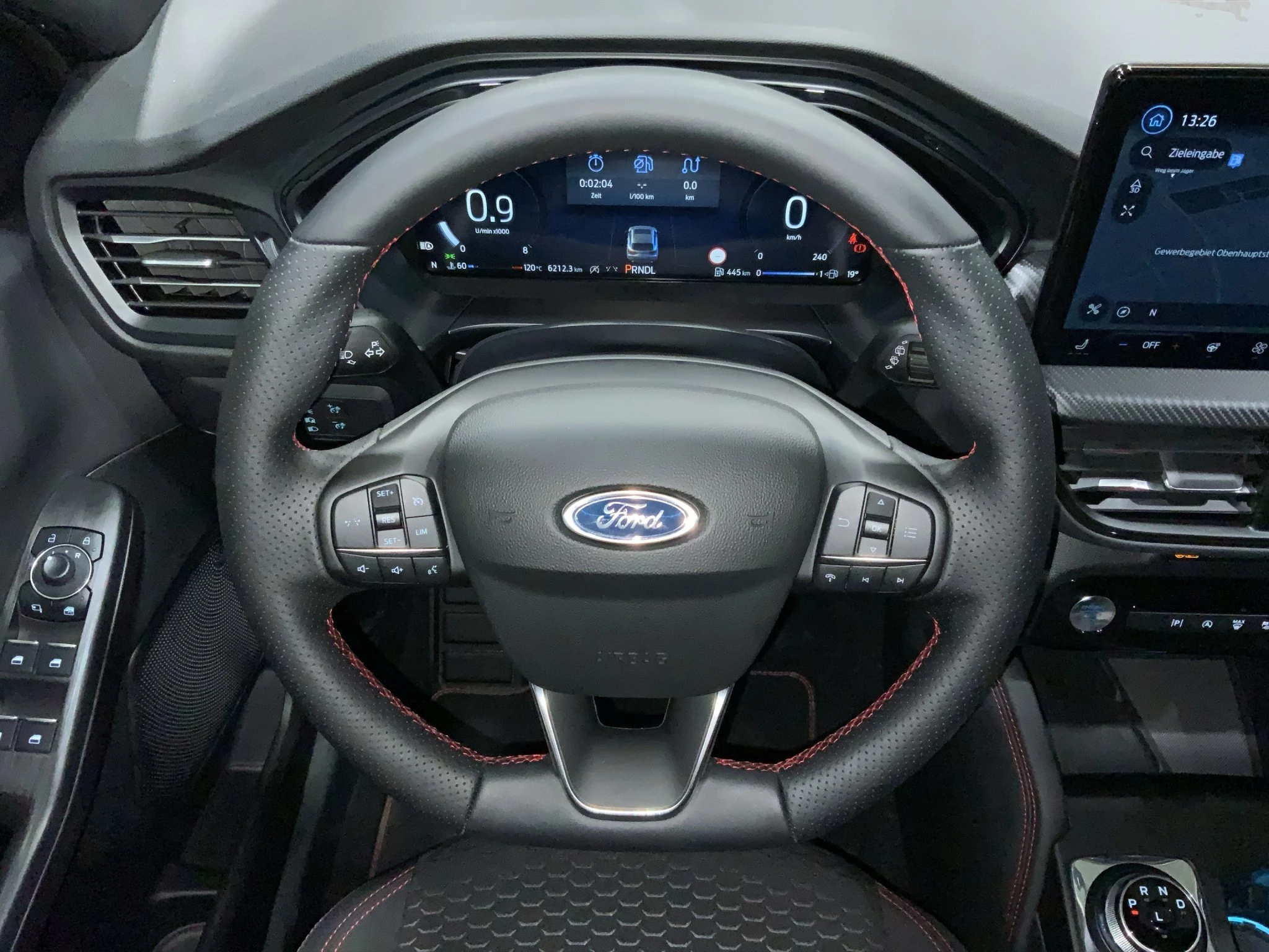 Ford-Kuga-image-12
