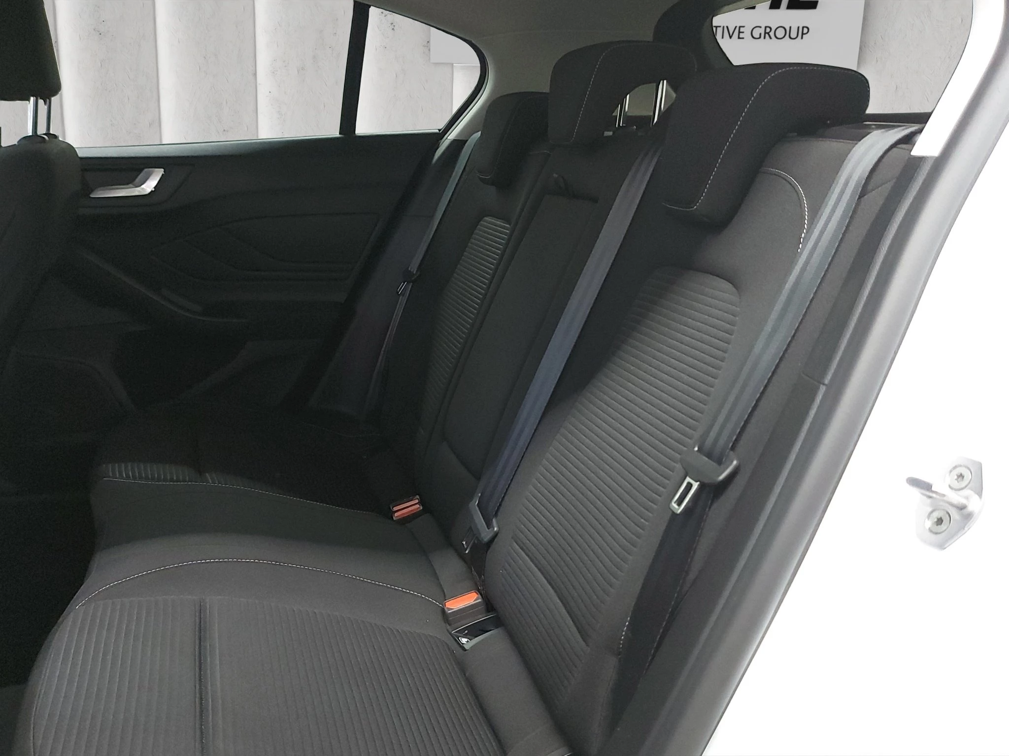 Ford Focus Titanium DESIGN Sondermodell 1.0 EcoBoost Hybrid 92kW Schräghecklimousine. 5-türig