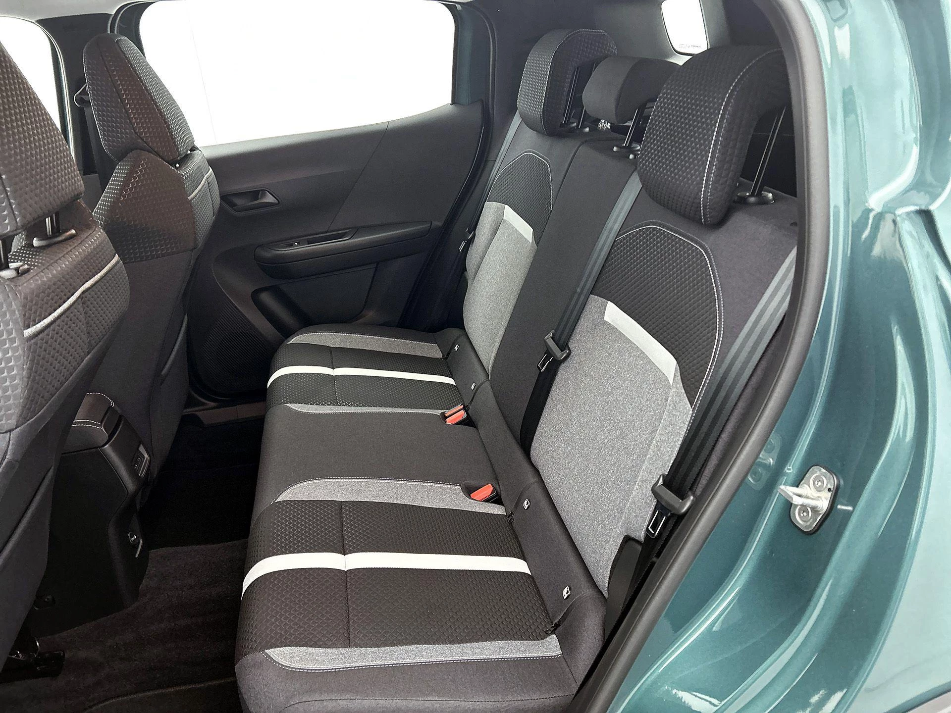 Opel Frontera 1.2 Turbo Hybrid Edition