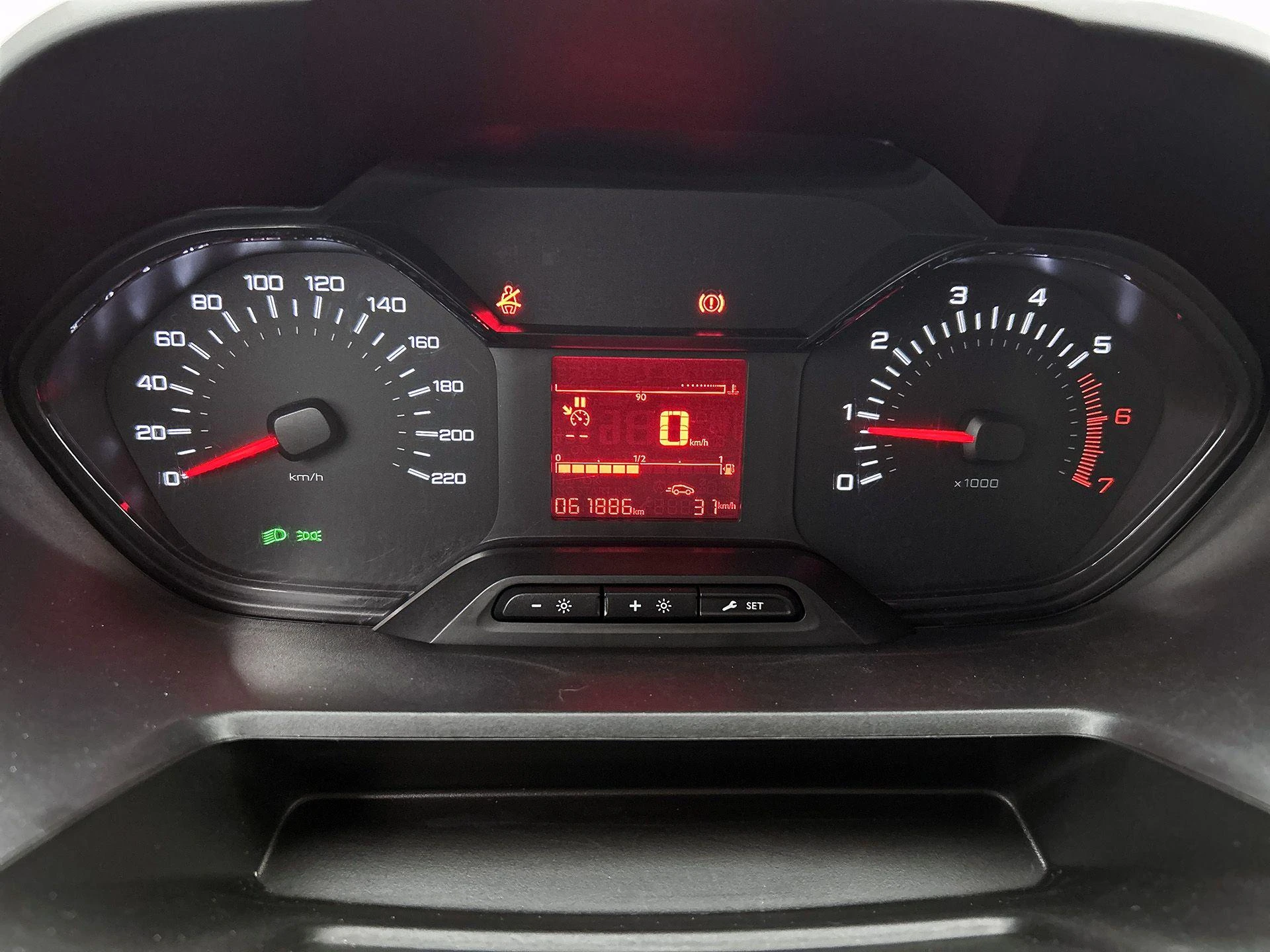 Peugeot-Partner-image-15