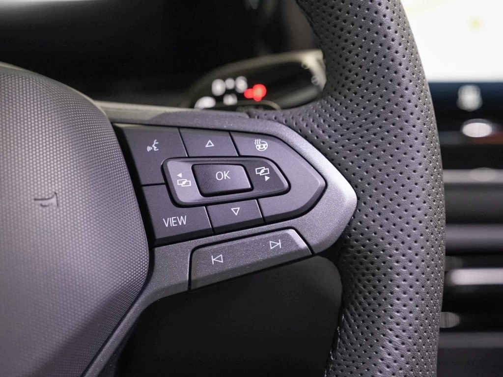Volkswagen Tiguan 2,0 l TDI DSG R-Line VAL VSA