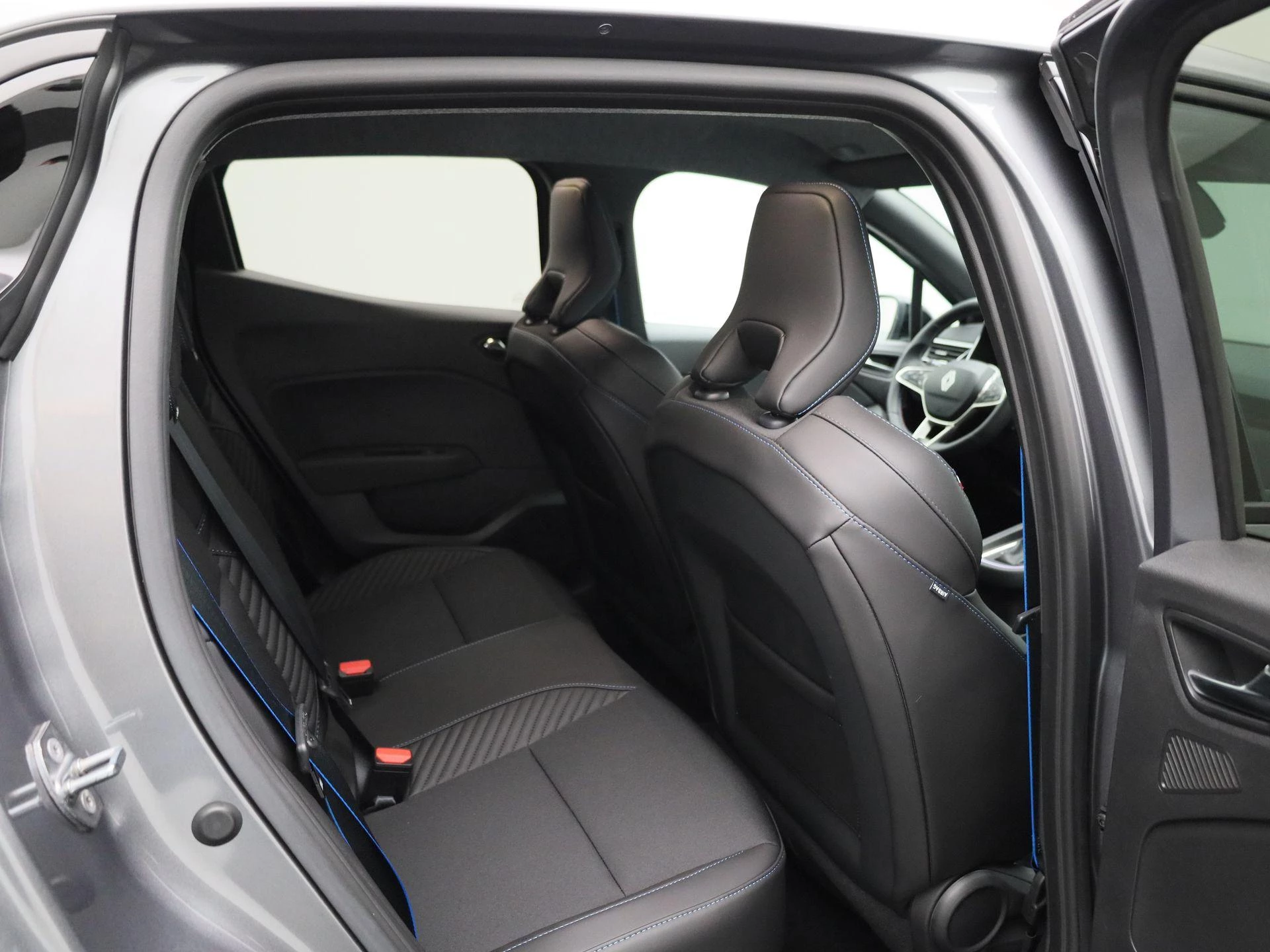 Renault-Clio-image-39