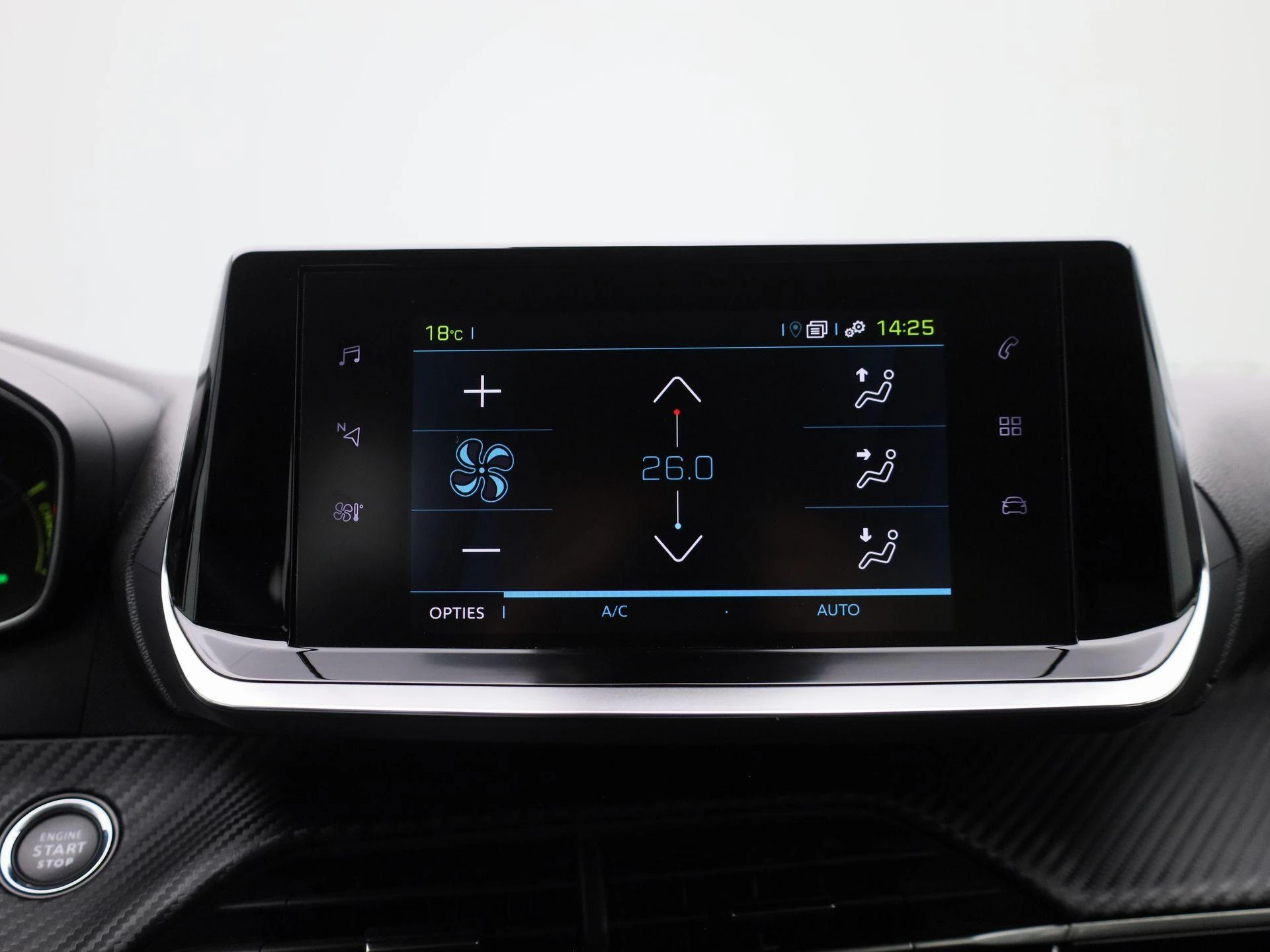 Peugeot-e-2008-image-19