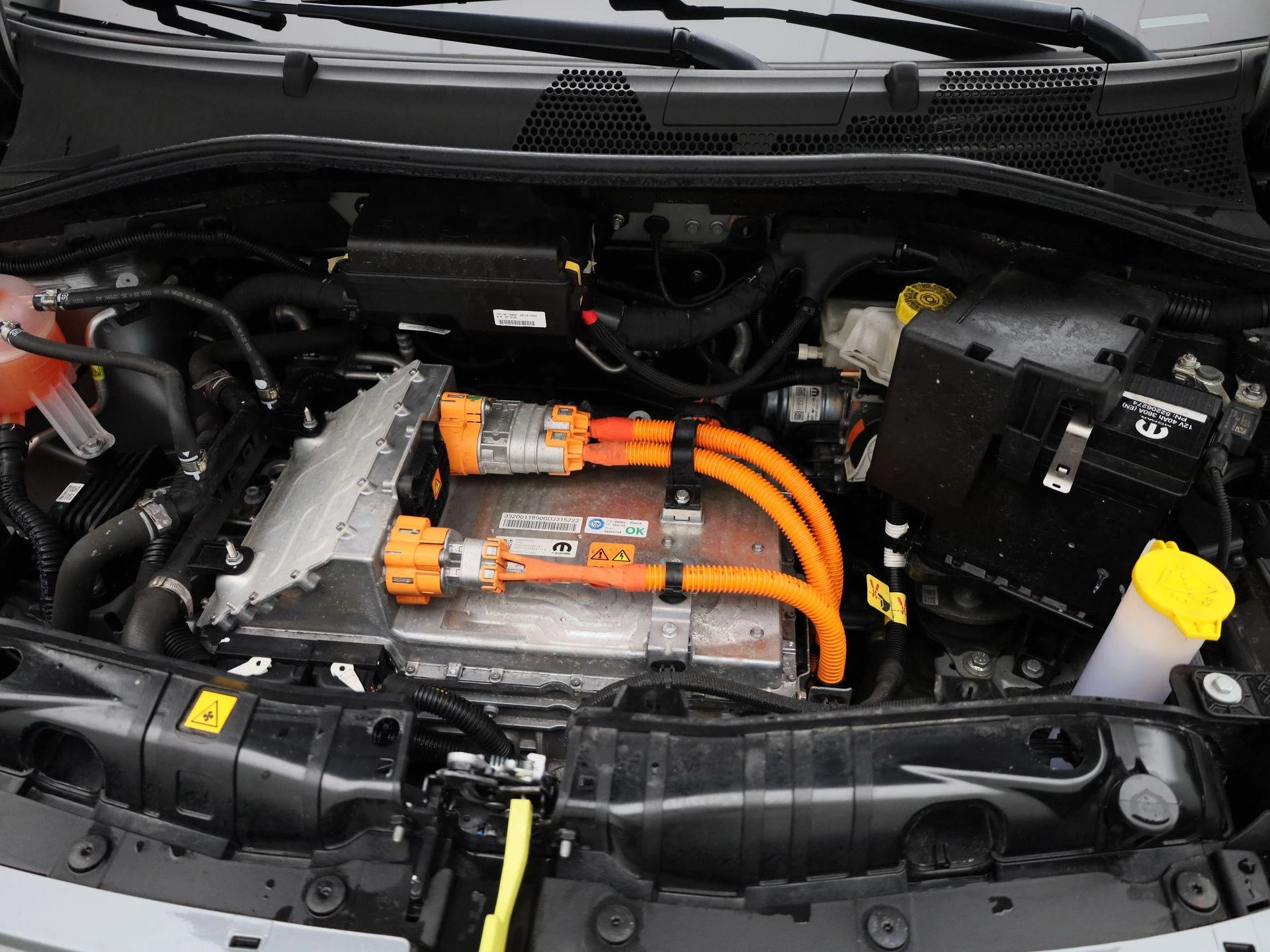 Fiat-500e-image-36