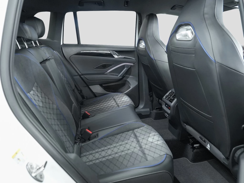 Volkswagen Tiguan R-Line 1,5 l eHybrid OPF 110 kW (150 PS) / 85 kW (115 PS) 6-Gang-Doppelkupplungsgetriebe DSG