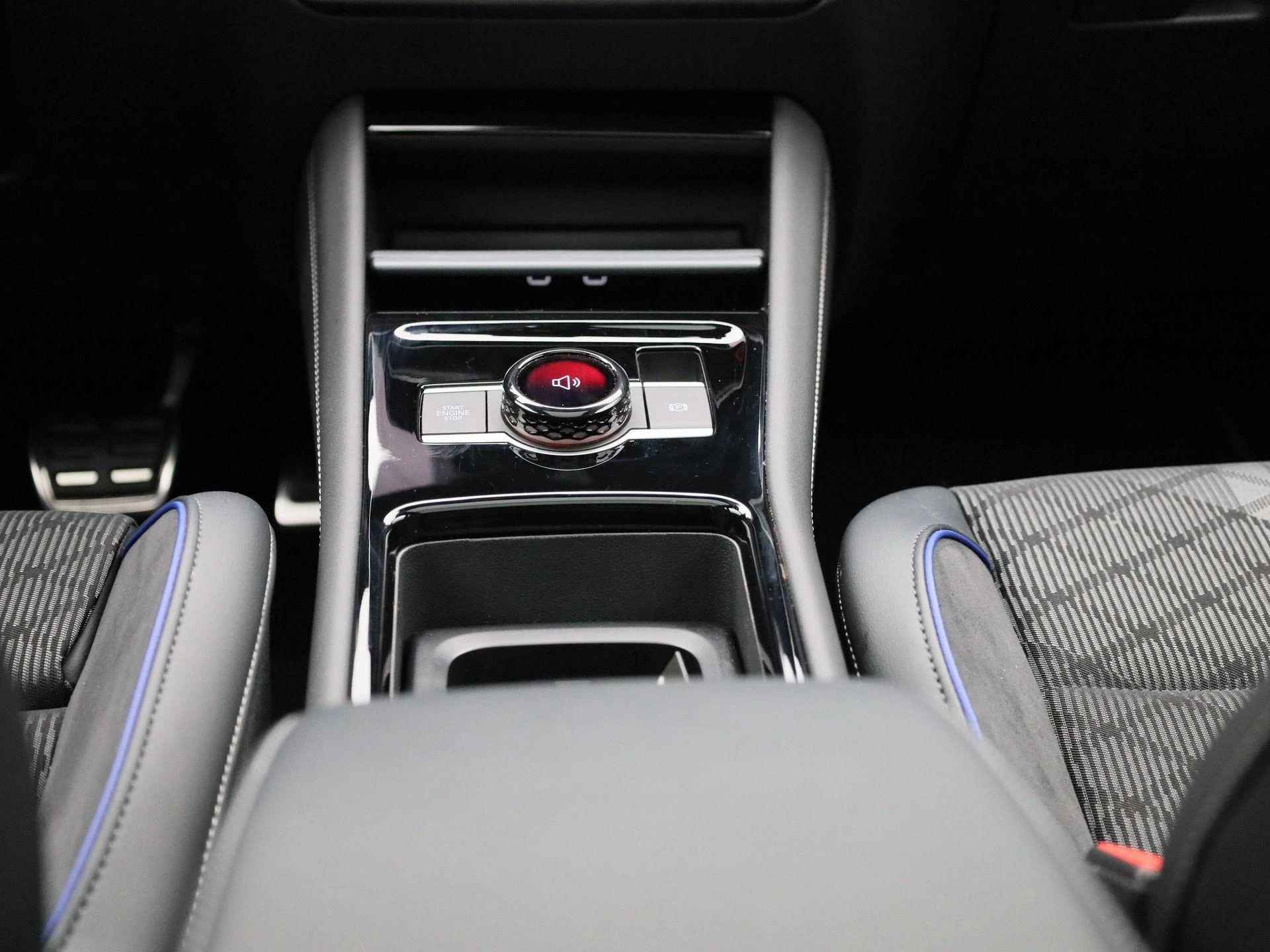 Volkswagen Tayron 1.5 eHybrid R-Line Edition