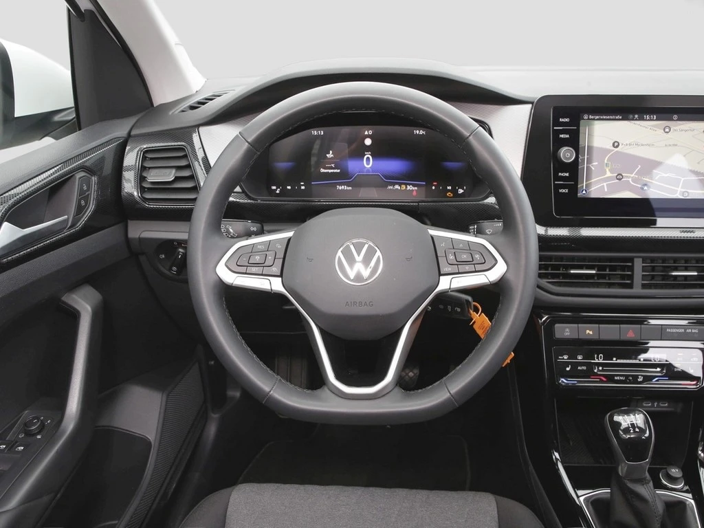 Volkswagen-T-Cross-image-13