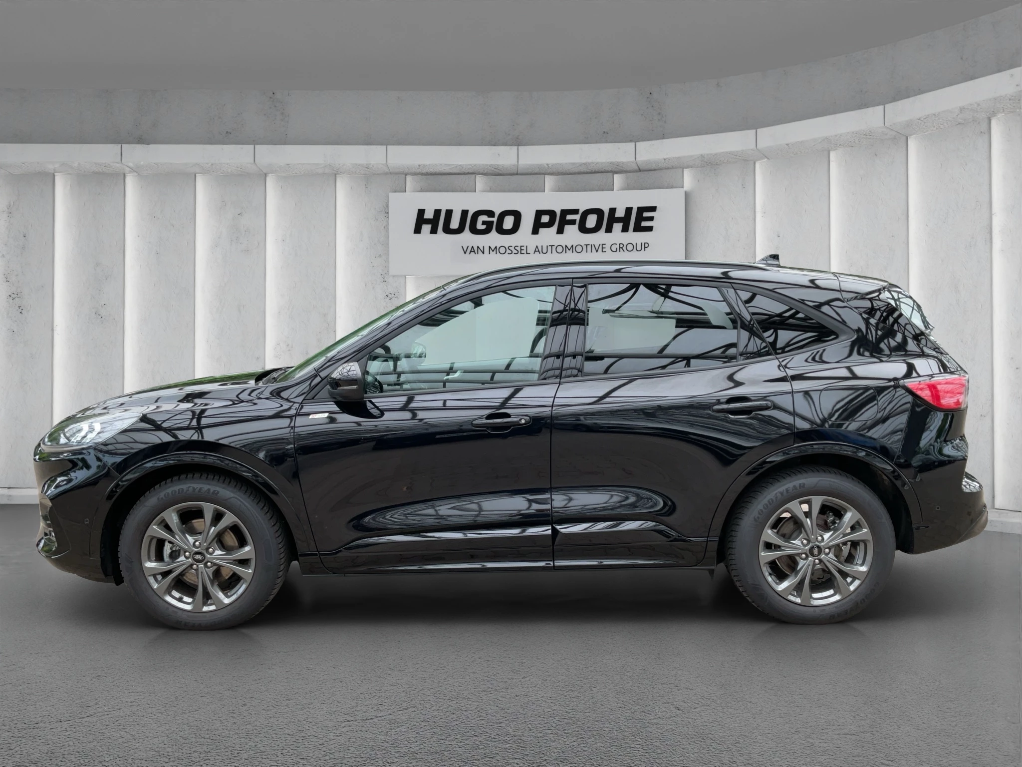Ford Kuga ST-Line X*PANO*AHK*KAM*ACC*NAVI*SOUND-SYS.