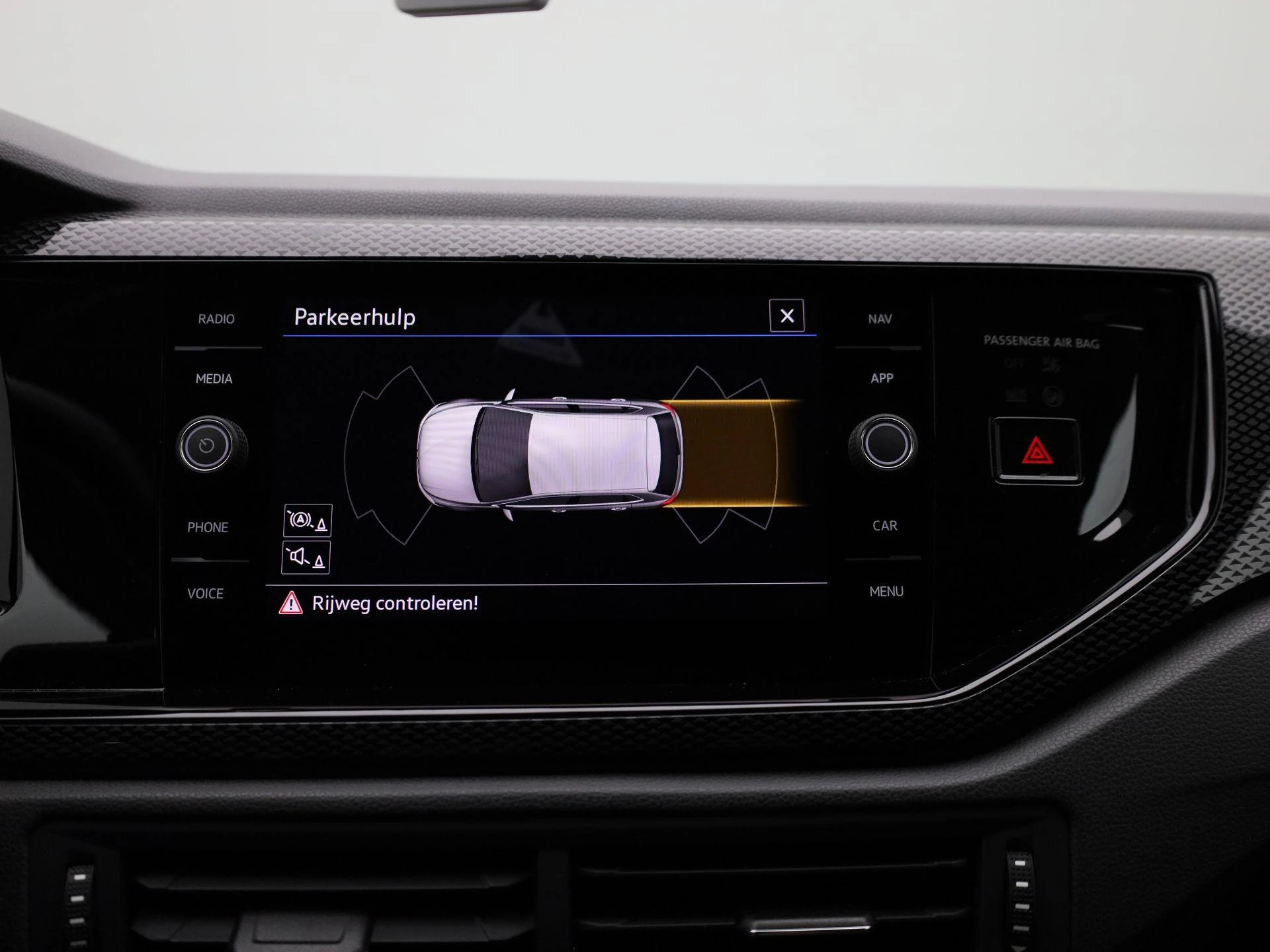 Volkswagen-Polo-image-26
