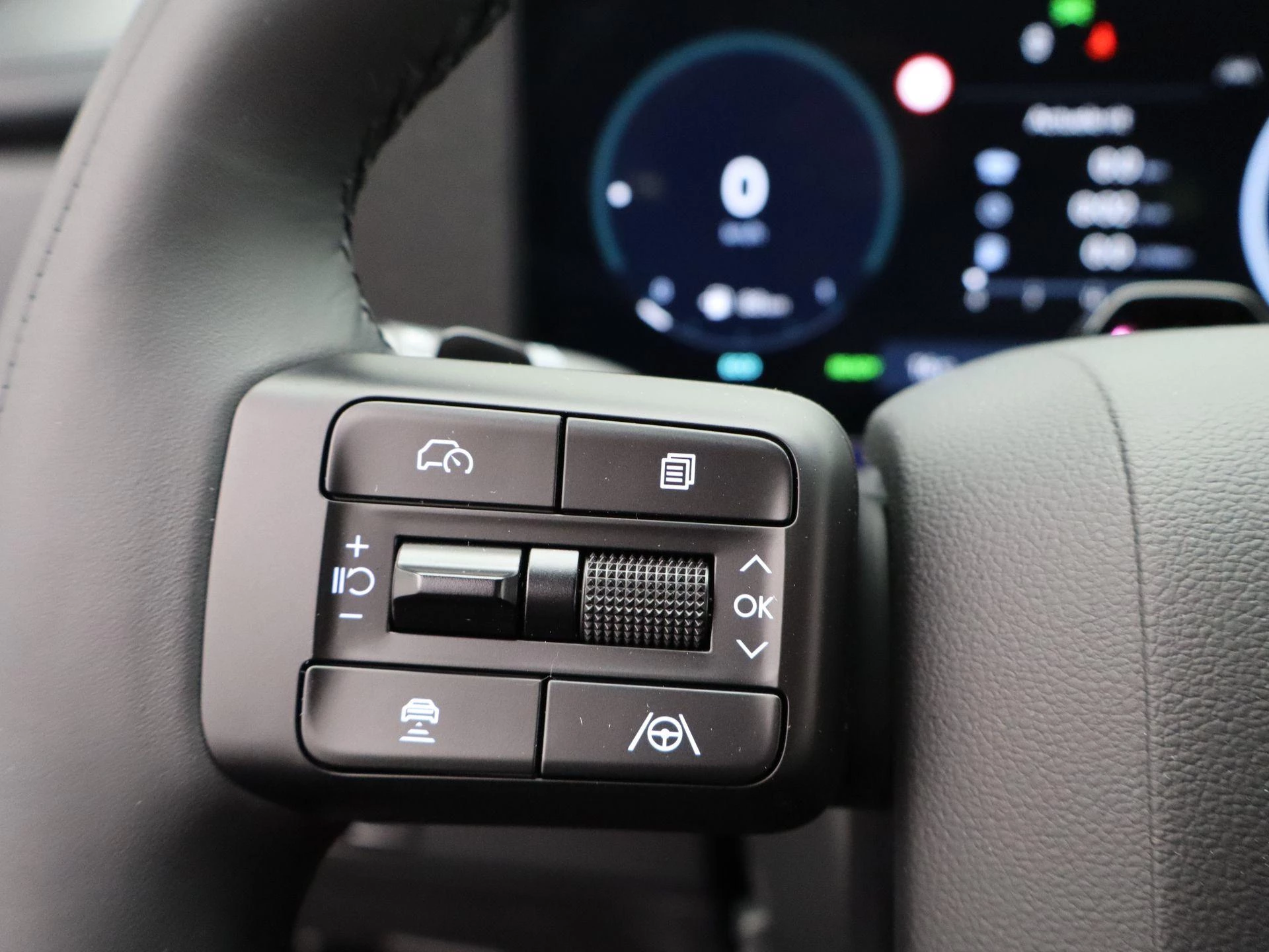 Hyundai-Santa Fe-image-22