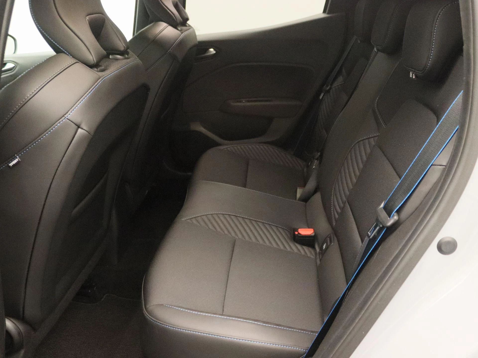 Renault-Clio-image-10