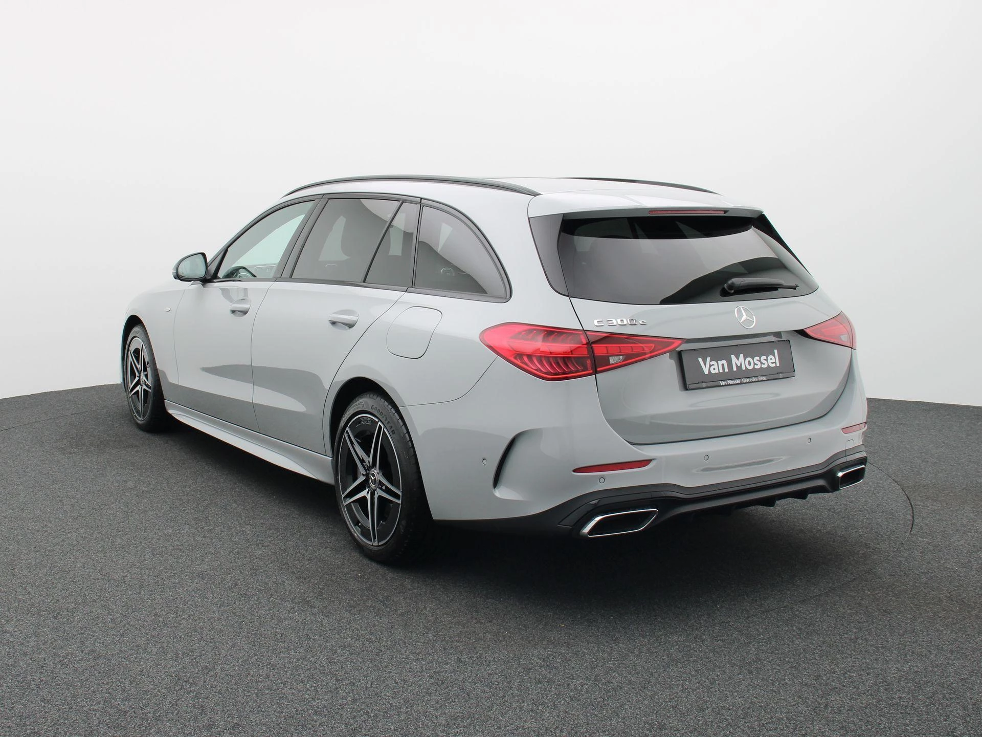 Mercedes-Benz Classe C 300 e AMG Line Estate + LEDER TWO TONE + PANO DAK + BURMESTER +