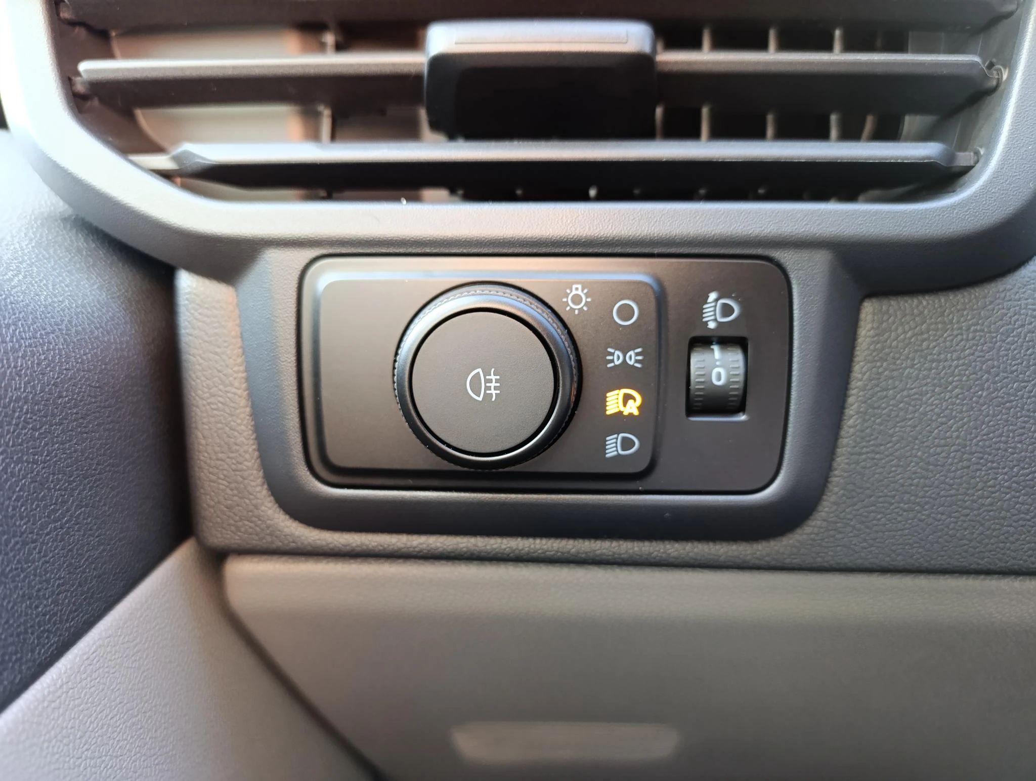 Ford-E-Transit-image-14