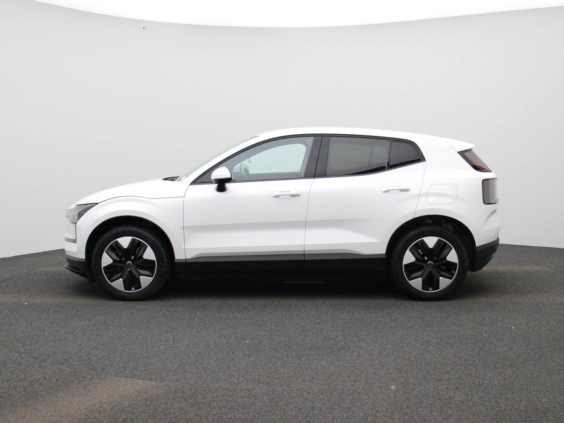 Volvo-EX30-image-3