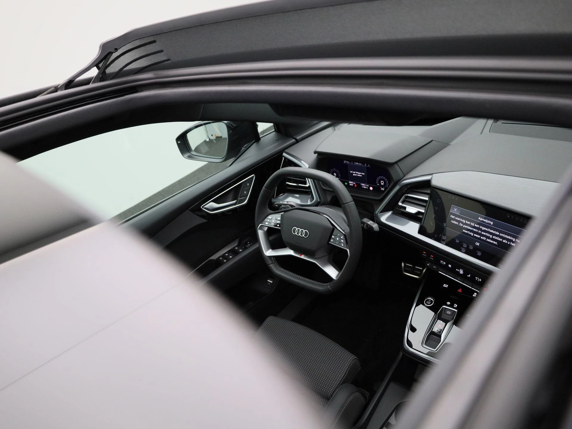 Audi-Q4 Sportback e-tron-image-46