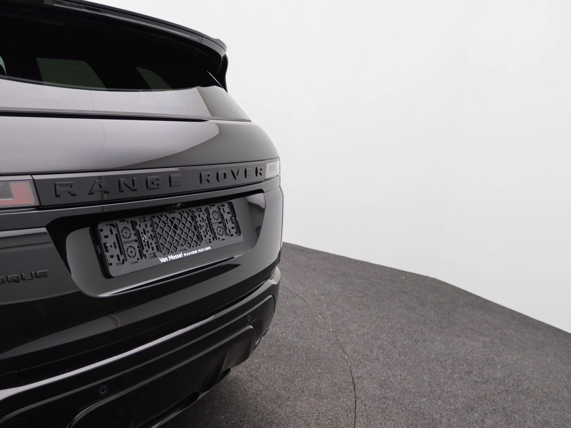 Land Rover-Range Rover Evoque-image-42