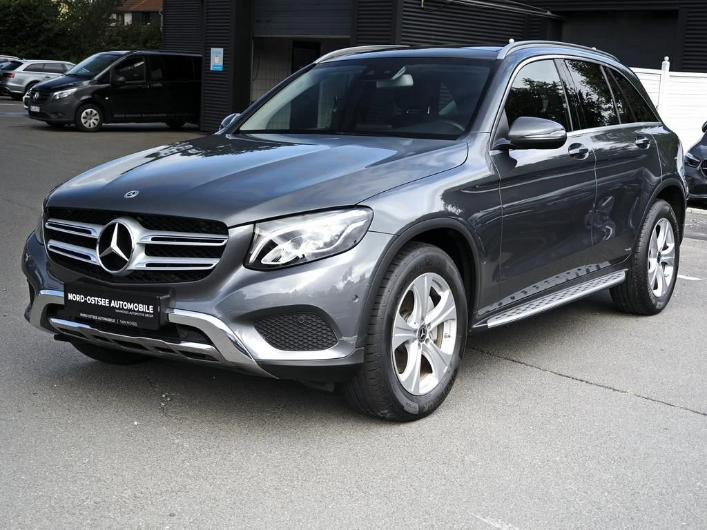 Mercedes-Benz-GLC 250-image-6