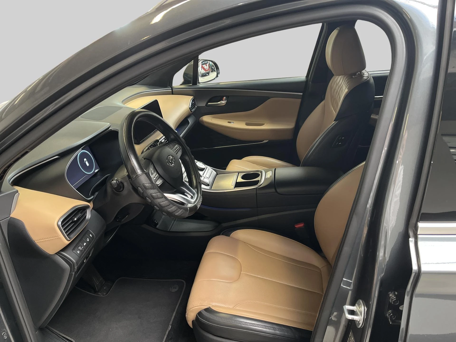 Hyundai-Santa Fe-image-7